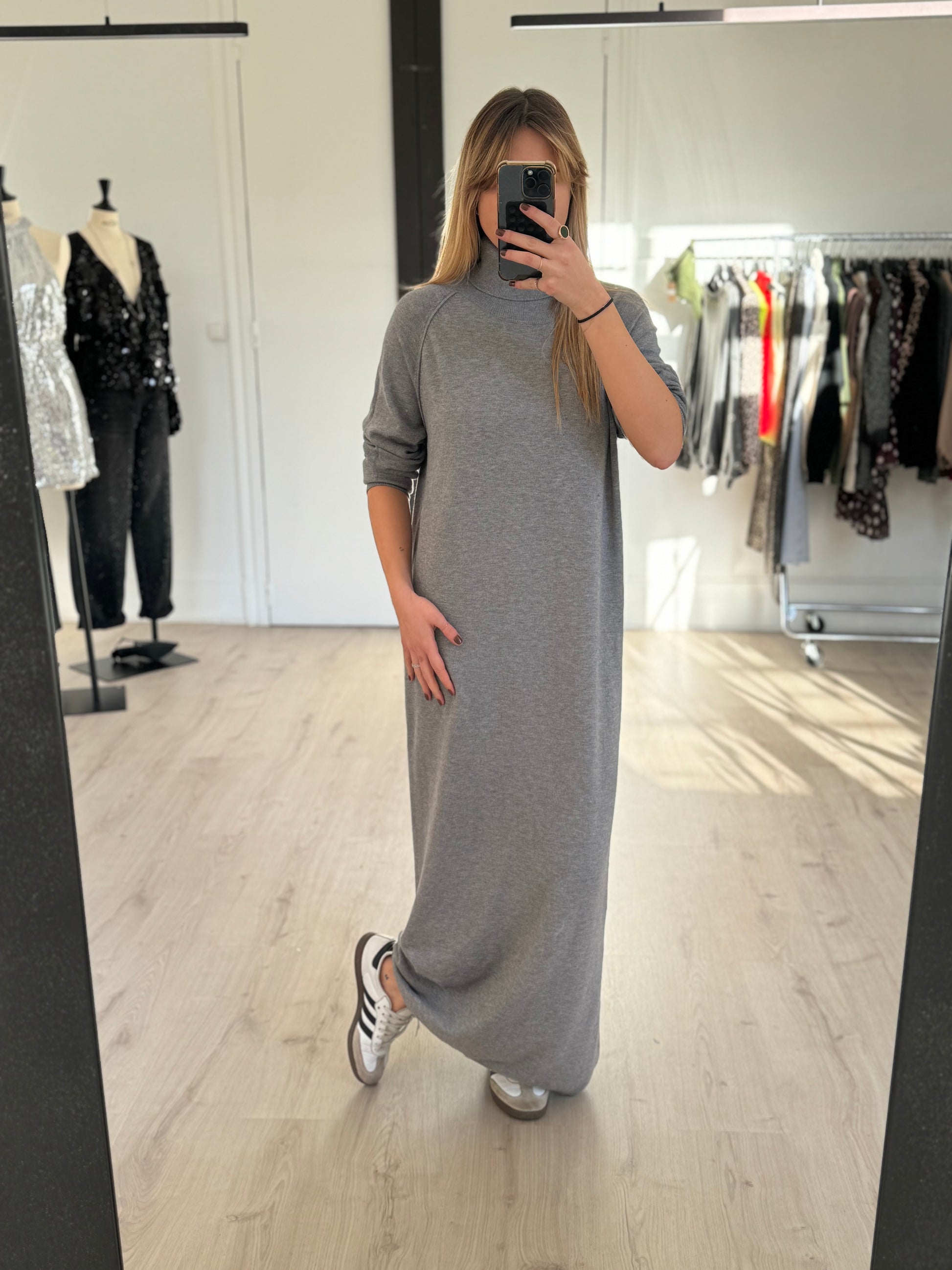 Robe pull col roulé