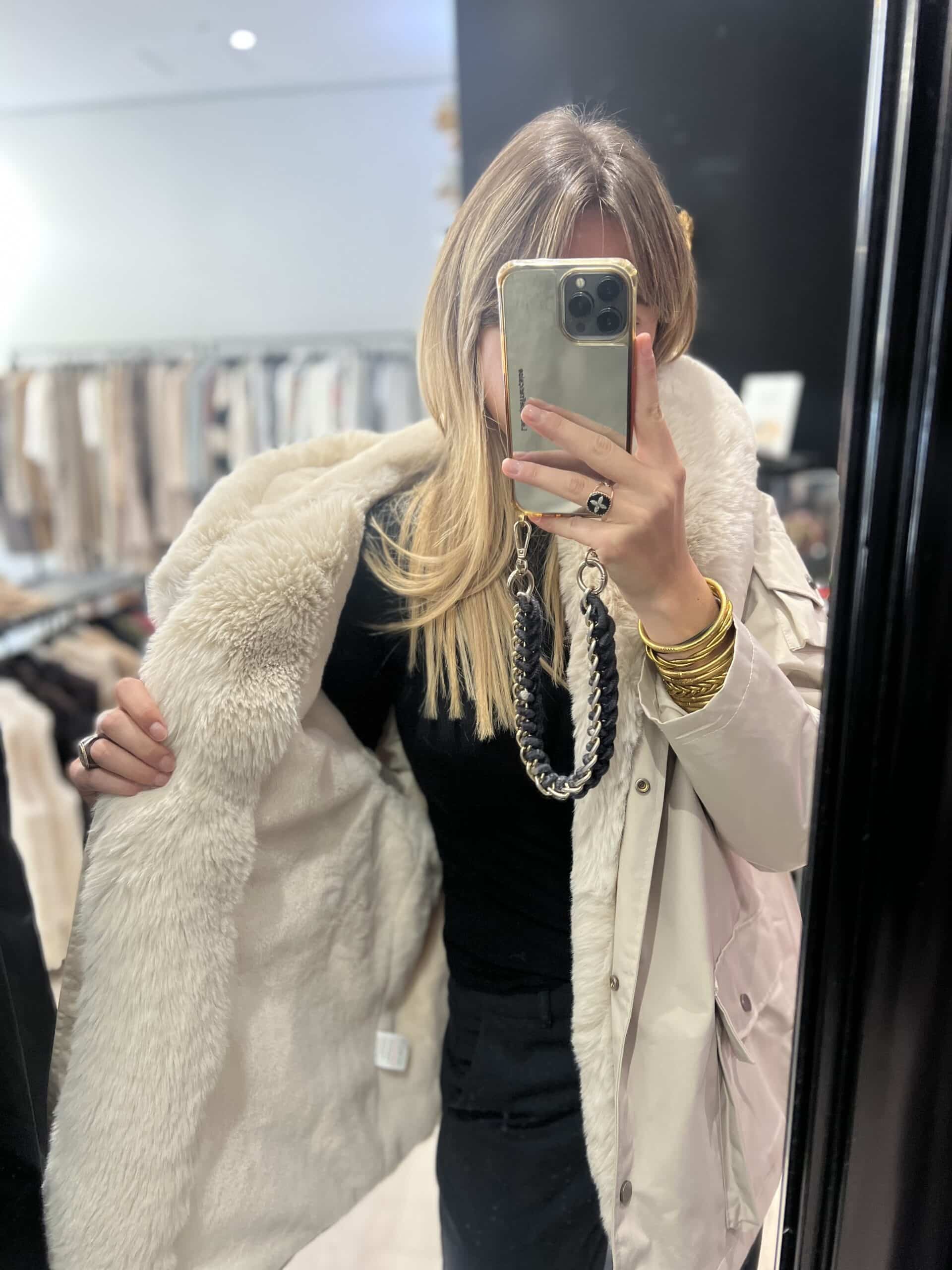 063B6C8E-FB99-4BF4-9C2B-130B264D3C8A