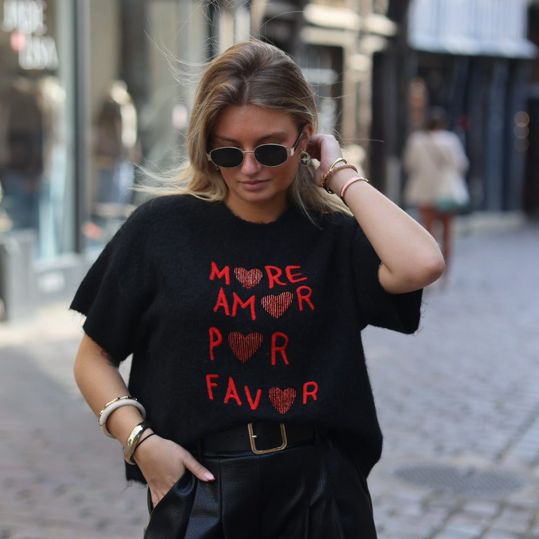 Pull "AMORE"