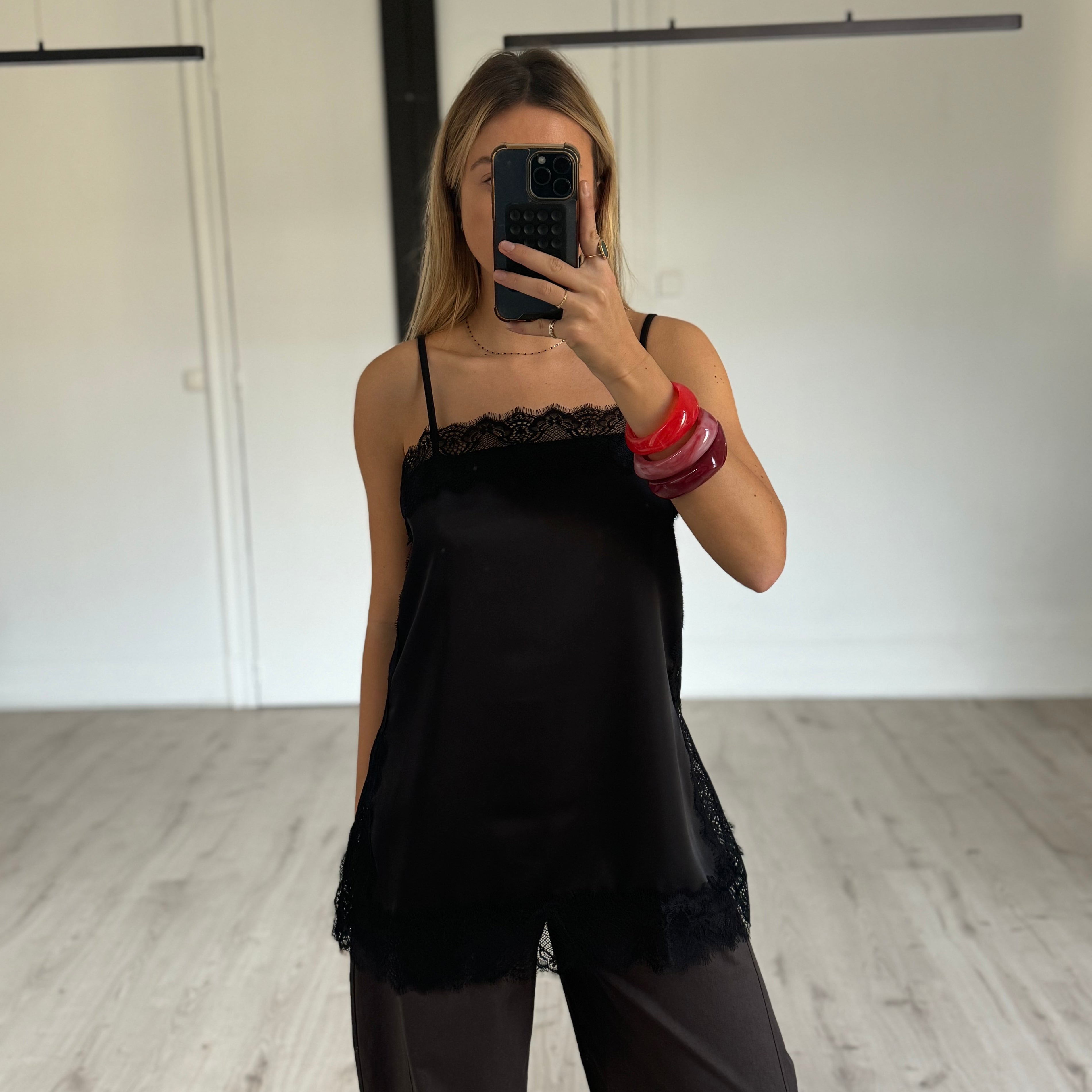 Débardeur dentelle droit