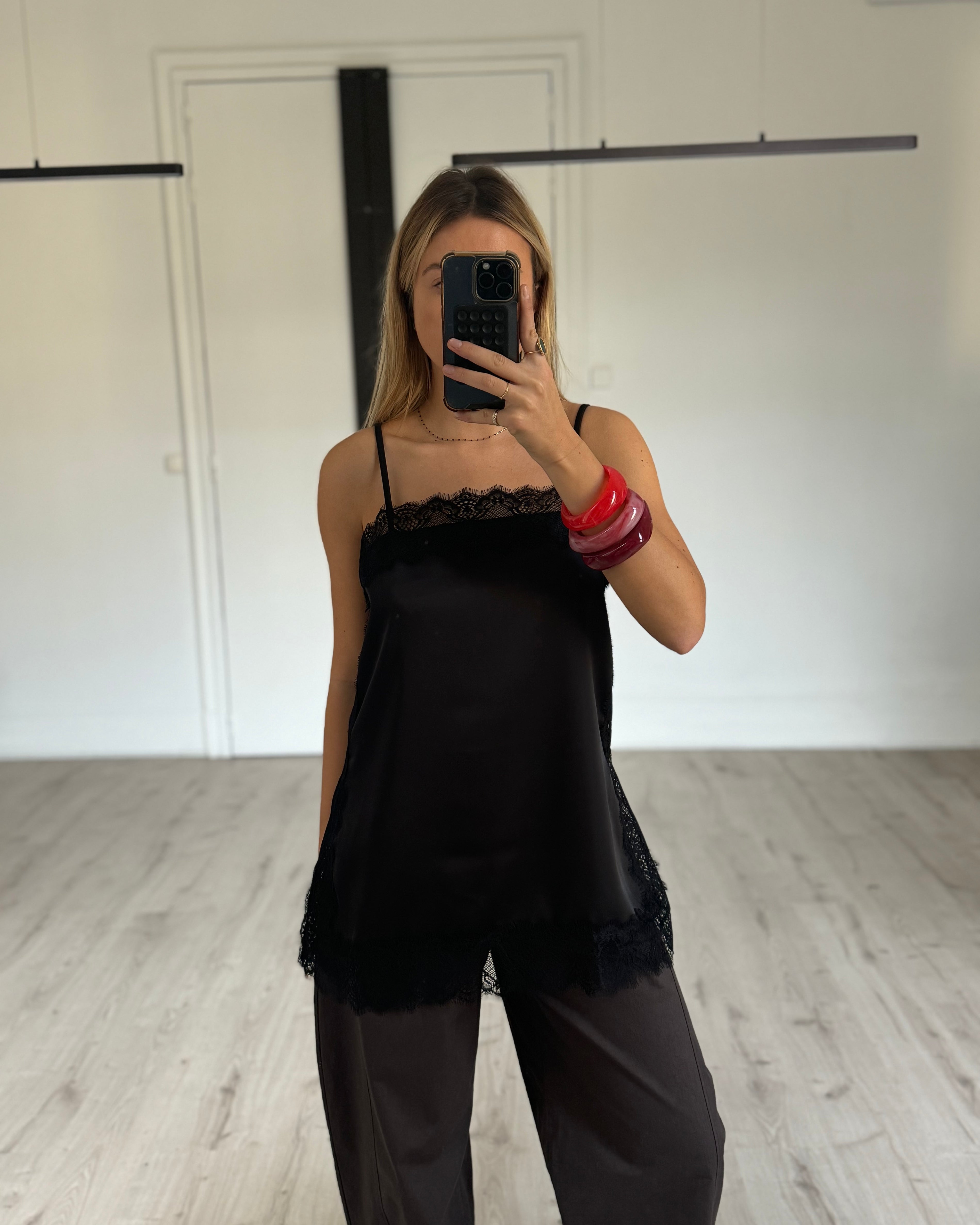 Débardeur dentelle droit