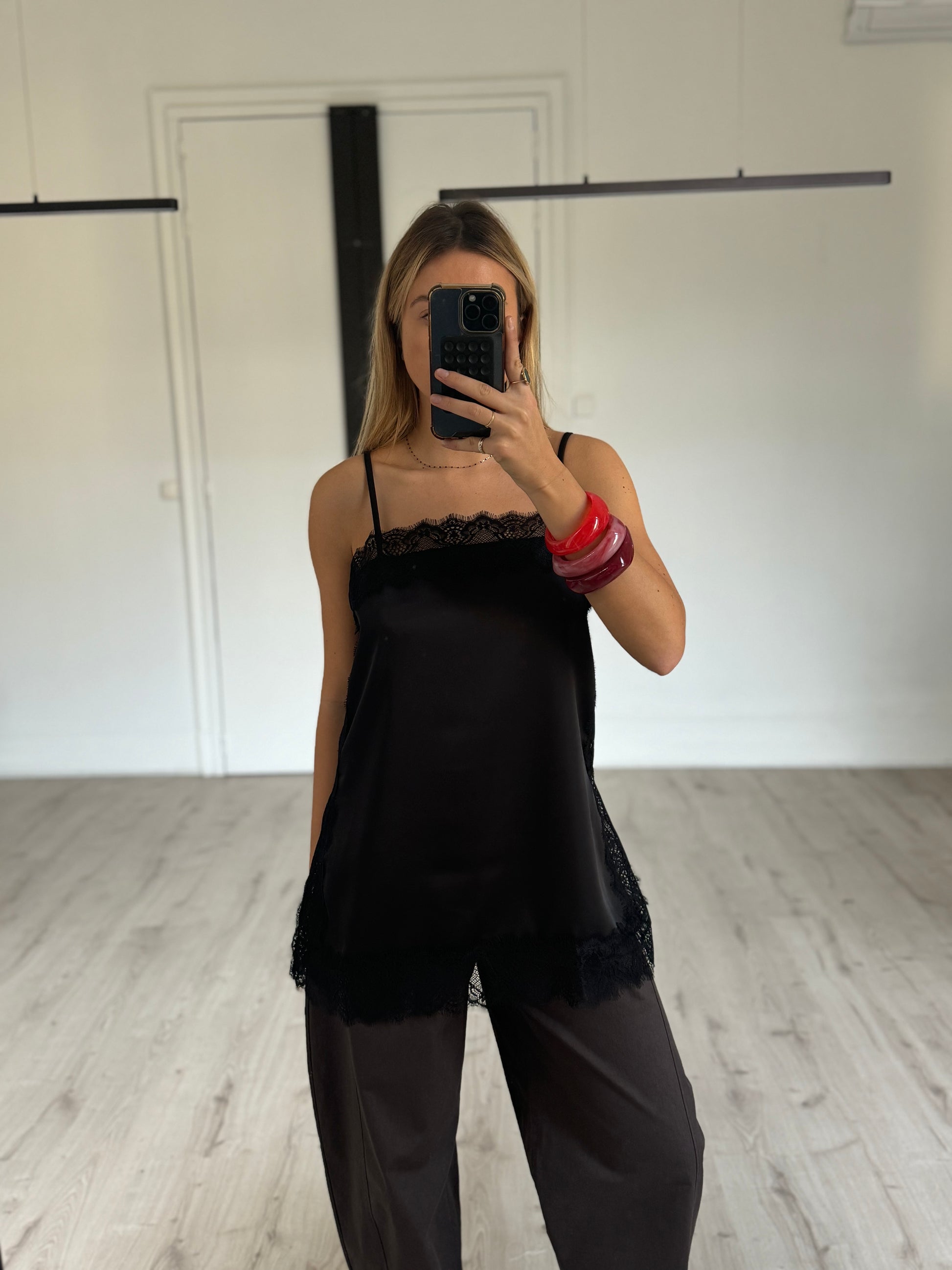 Débardeur dentelle droit