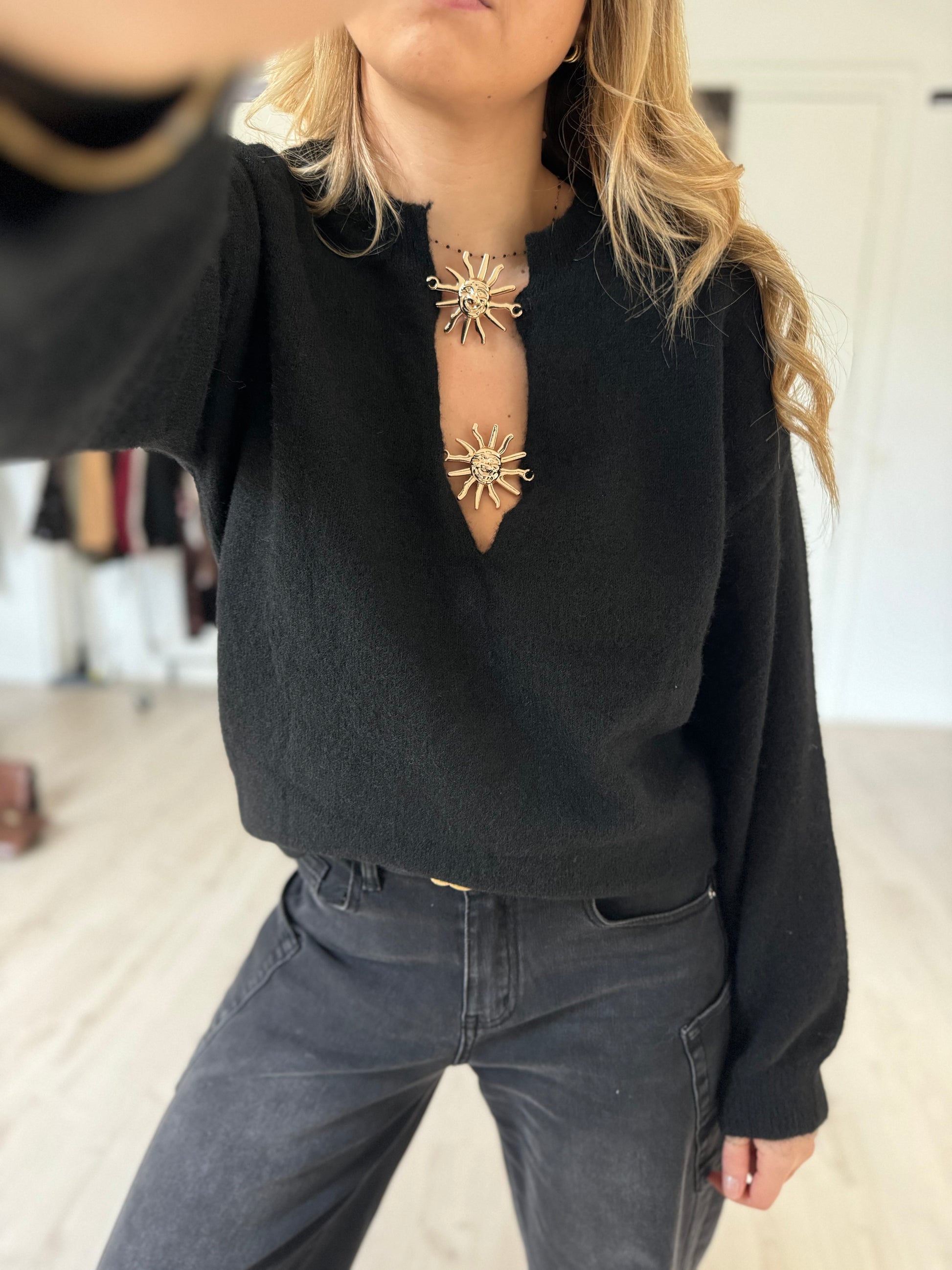 Pull noir bijoux « SUN »