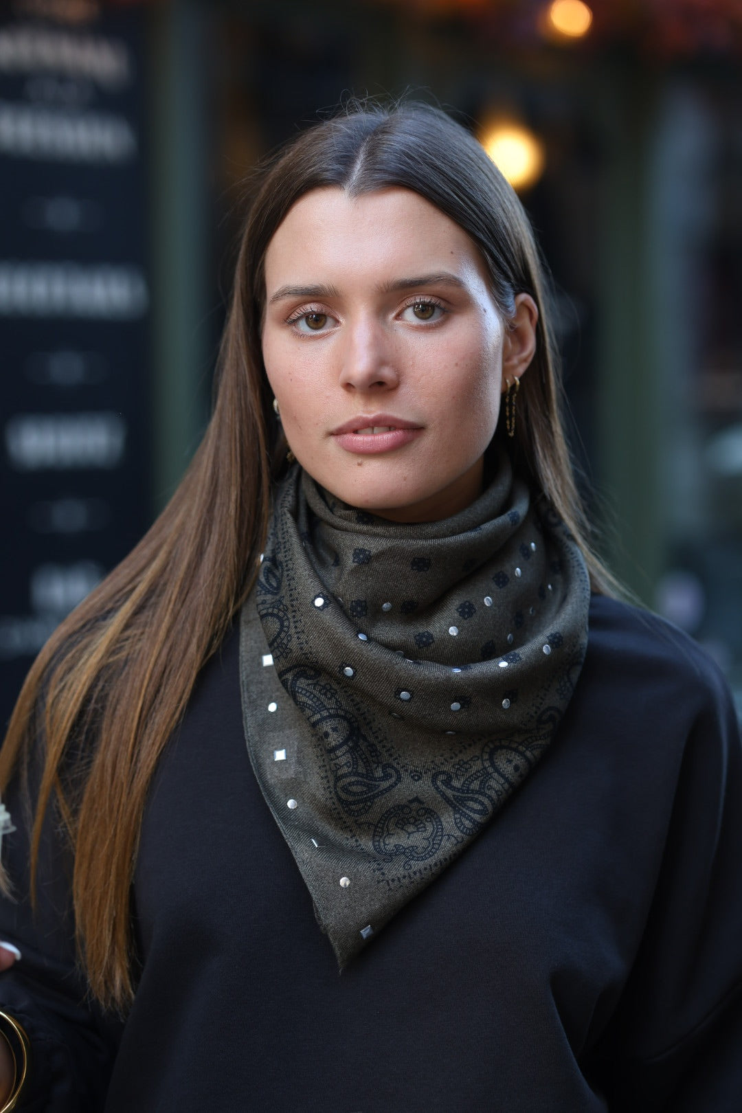 Foulard bandana à clou