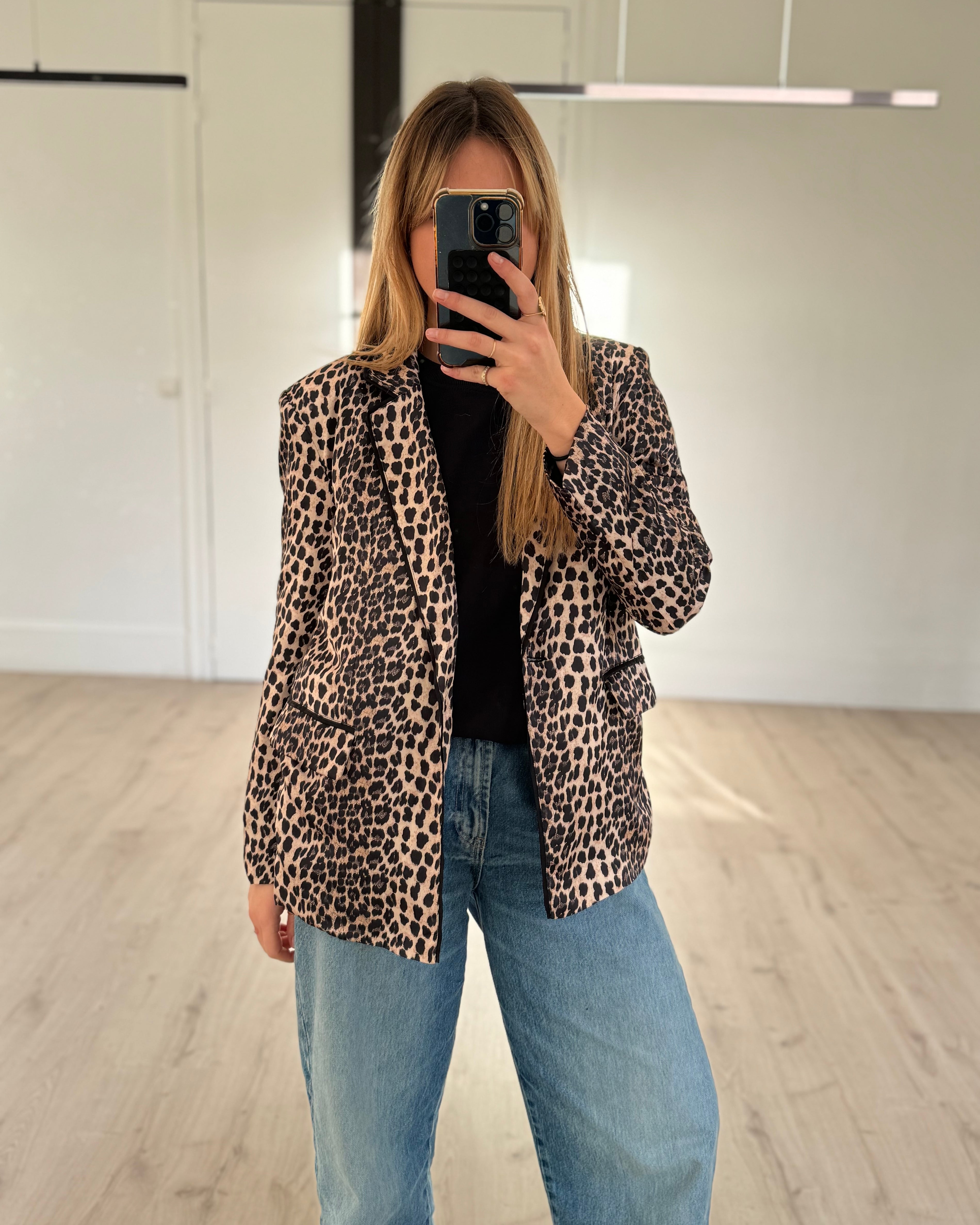 veste satinée léopard