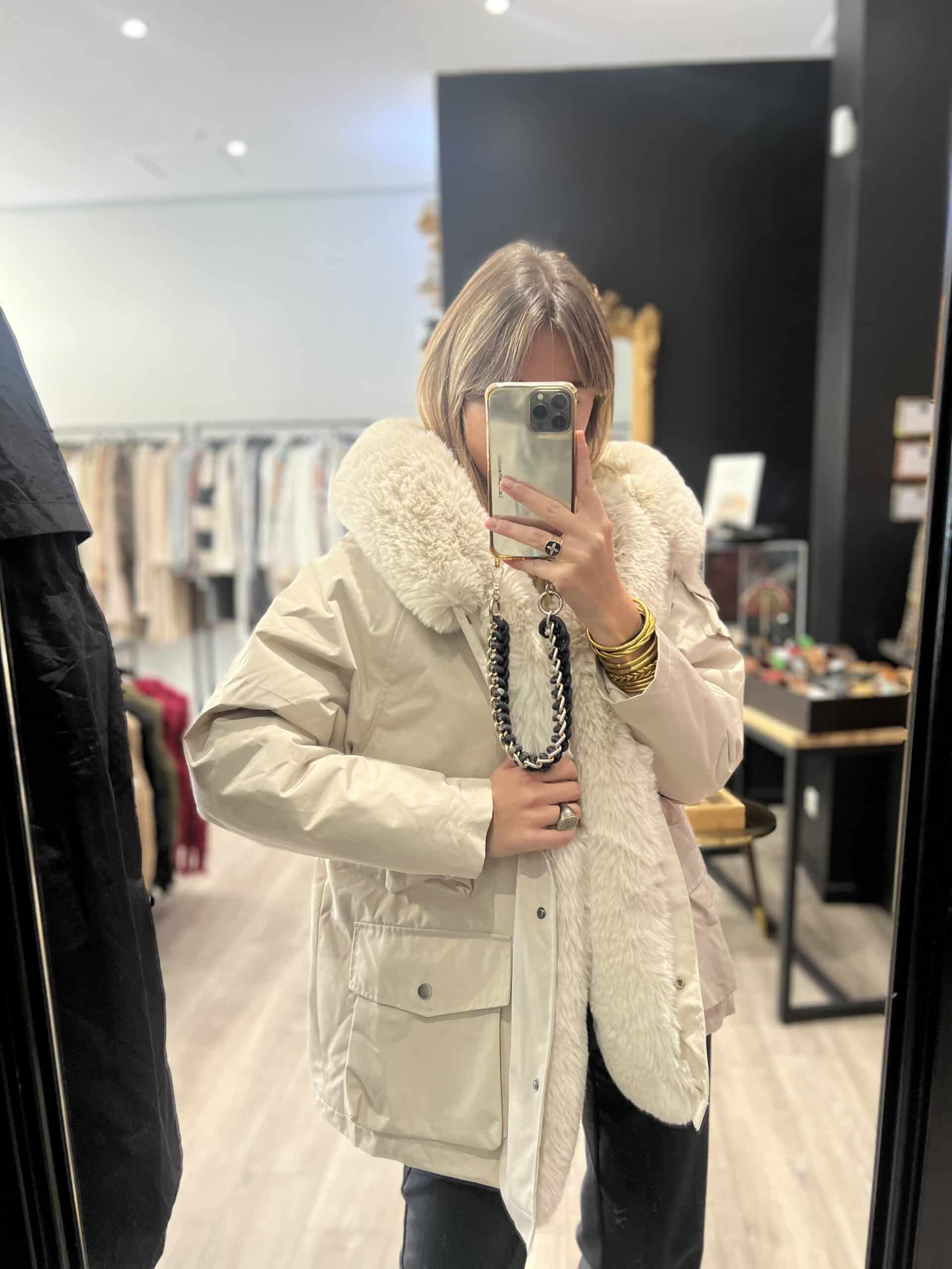 46457811-EE0F-4848-BC5C-1FC99279F2D1