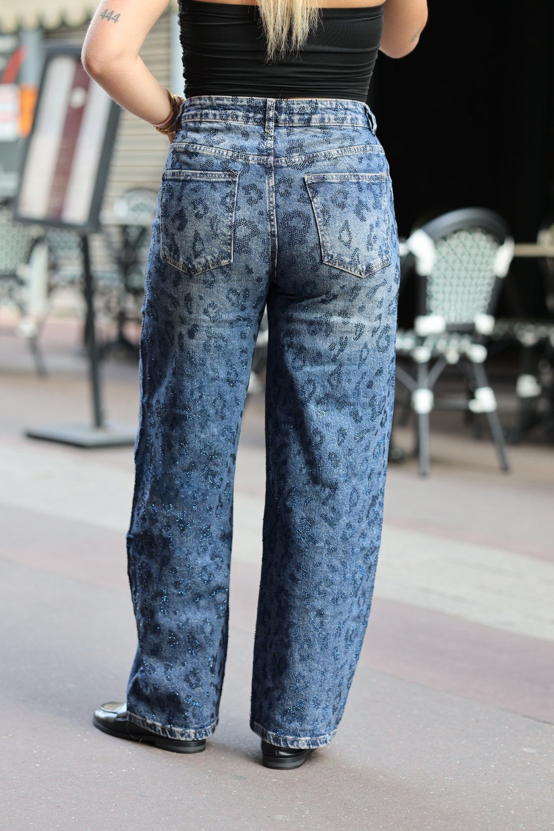 Jeans léopard à strass