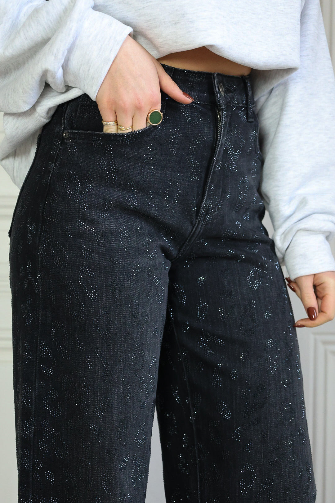 Jeans léopard à strass