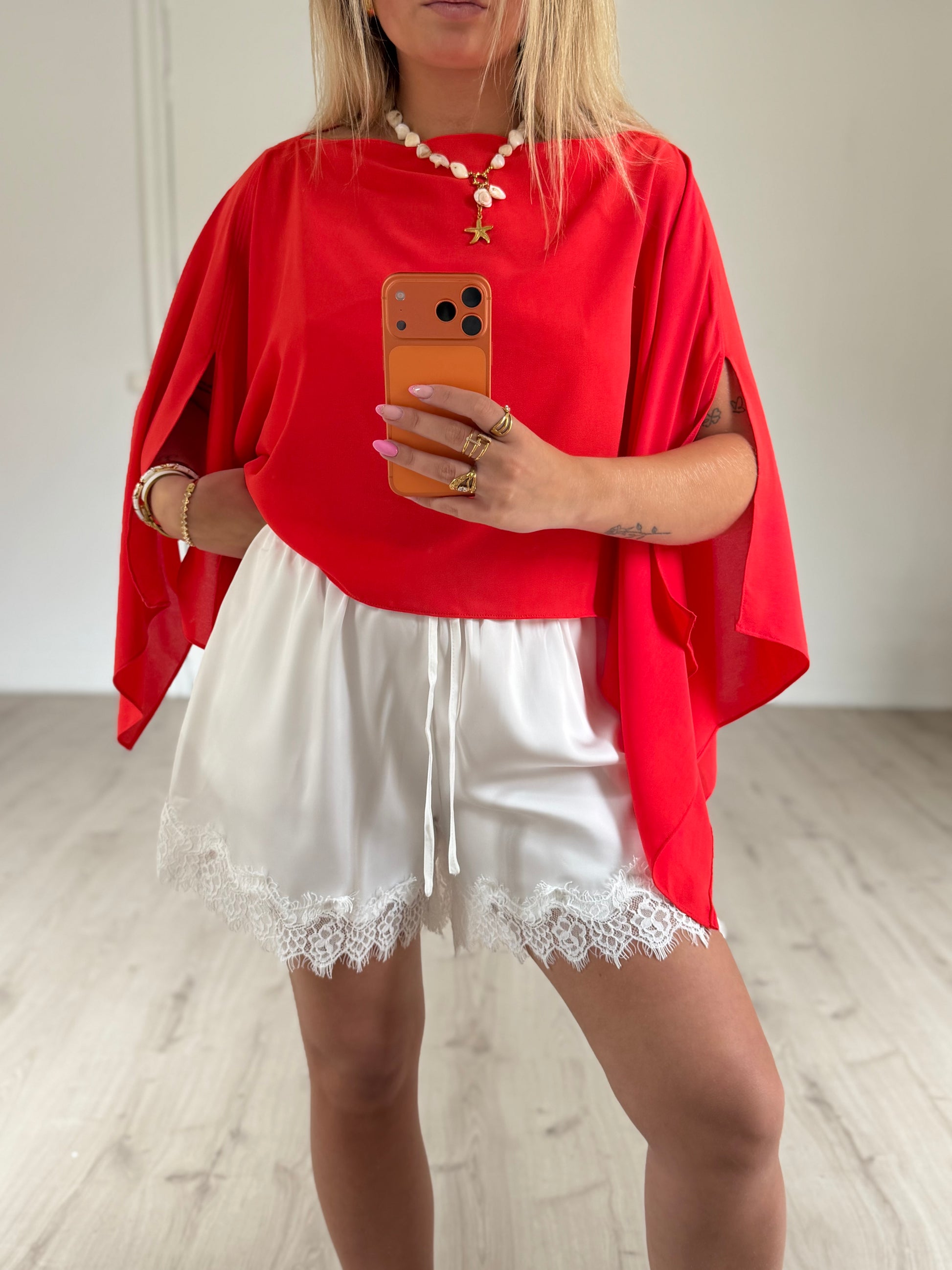 Short en dentelle