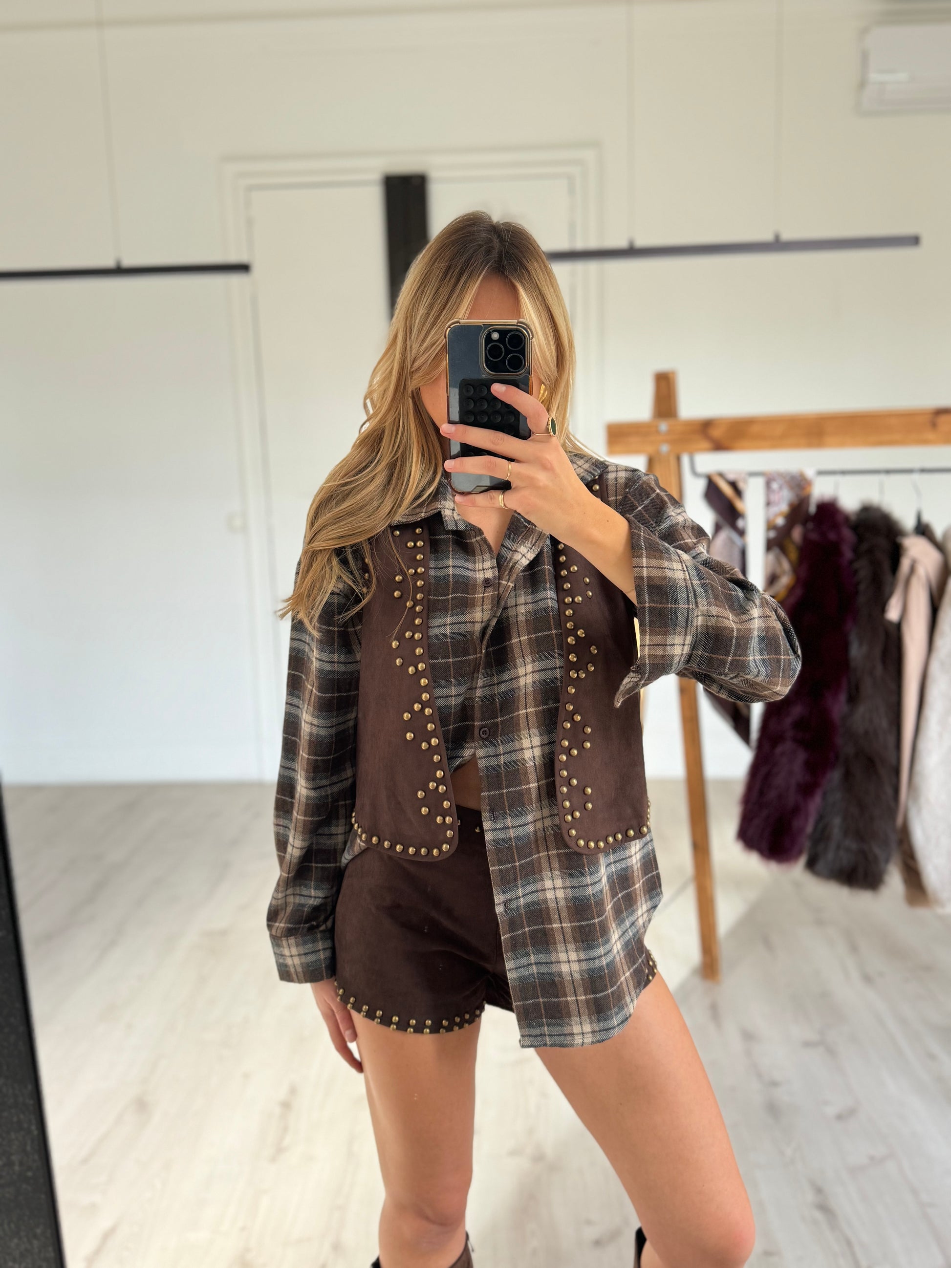 Veston suédine clouté