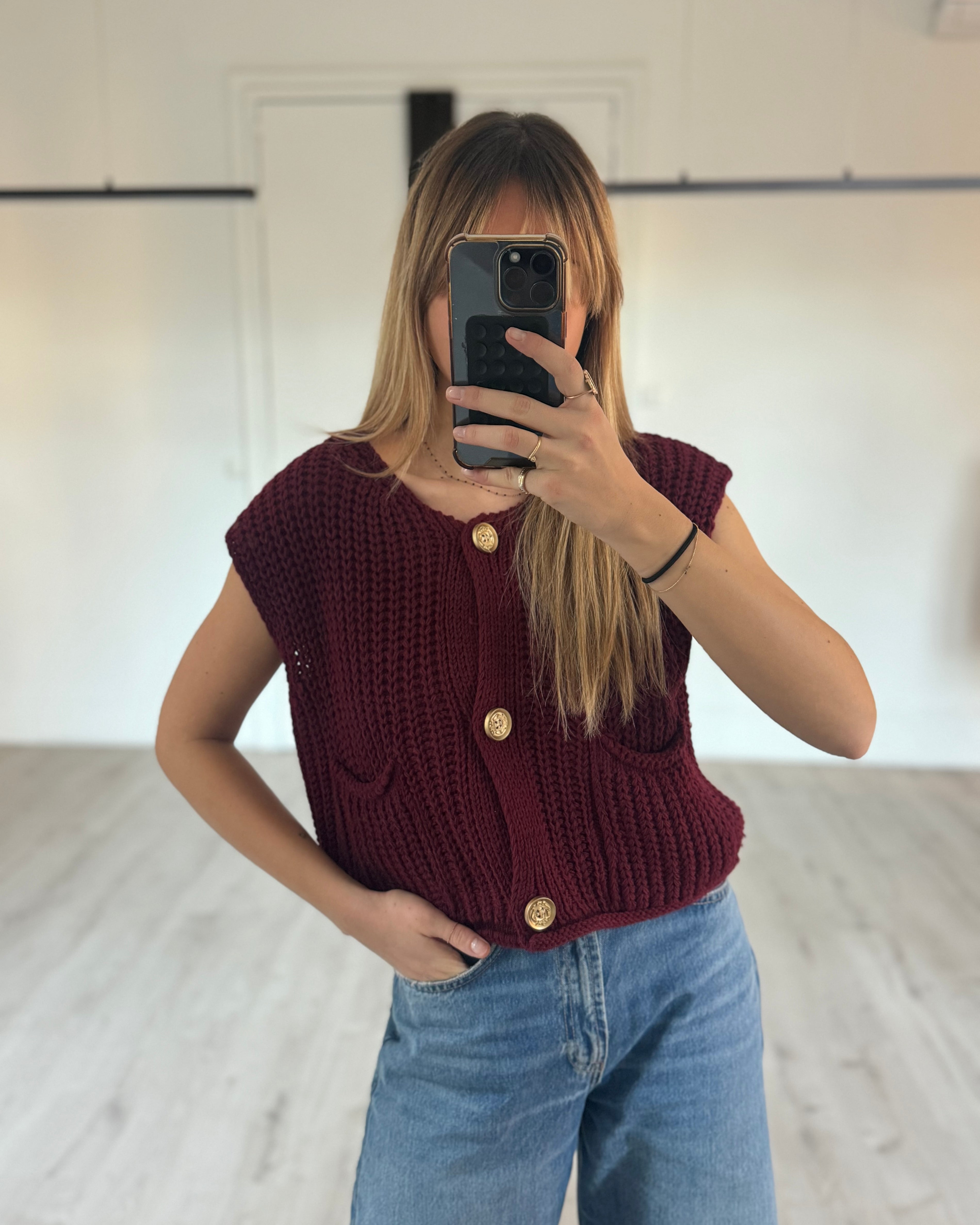 pull sans manche en maille