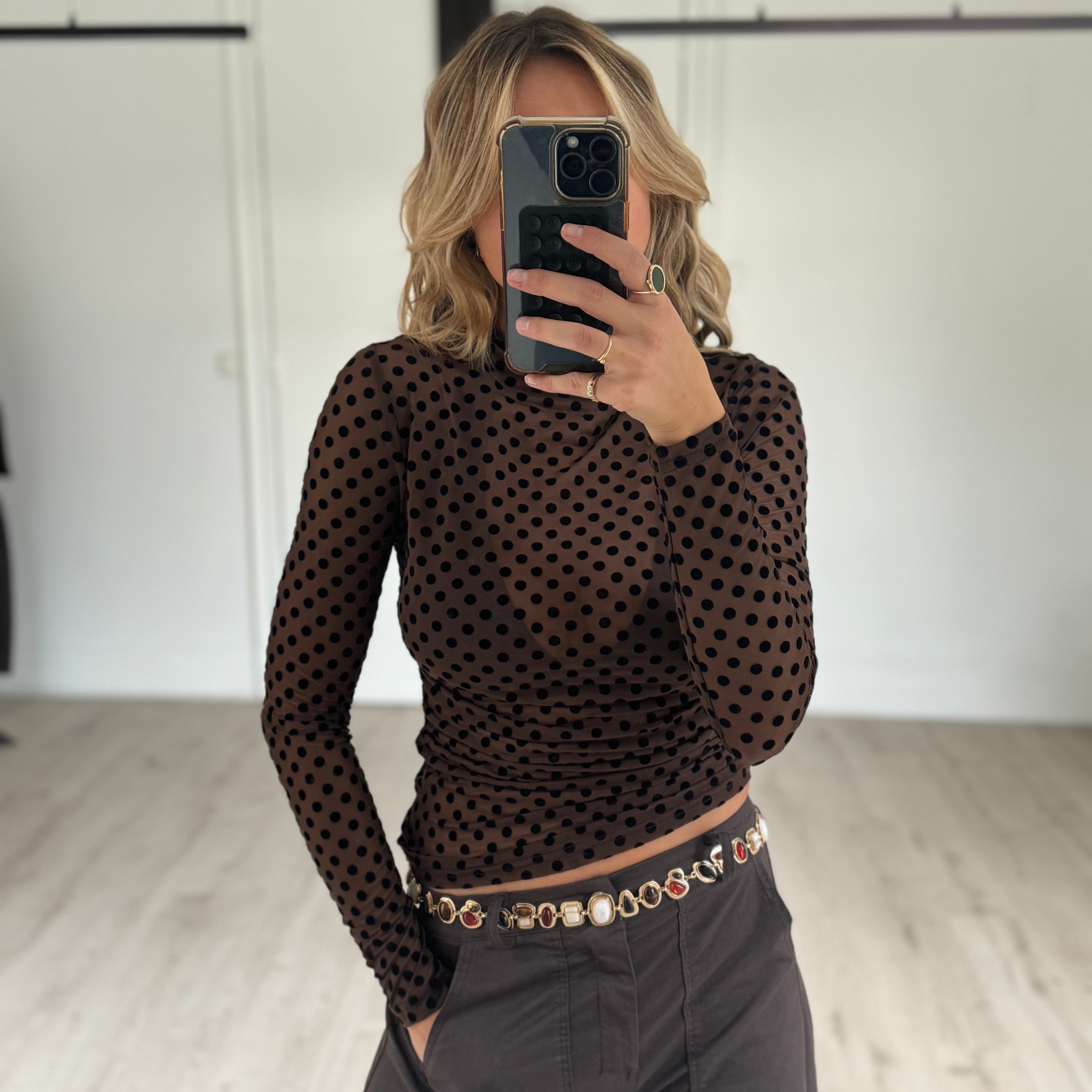 top transparent à pois