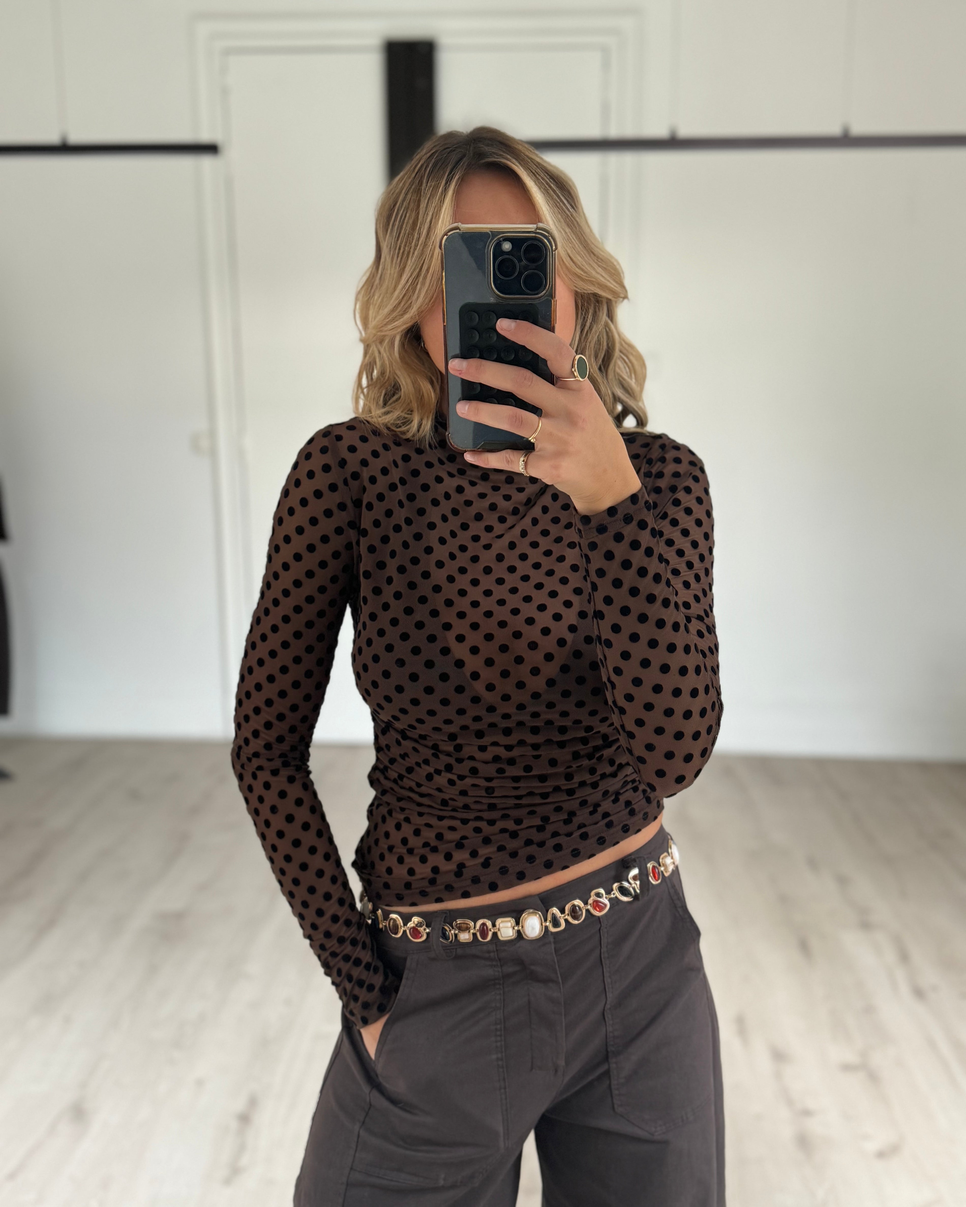 top transparent à pois