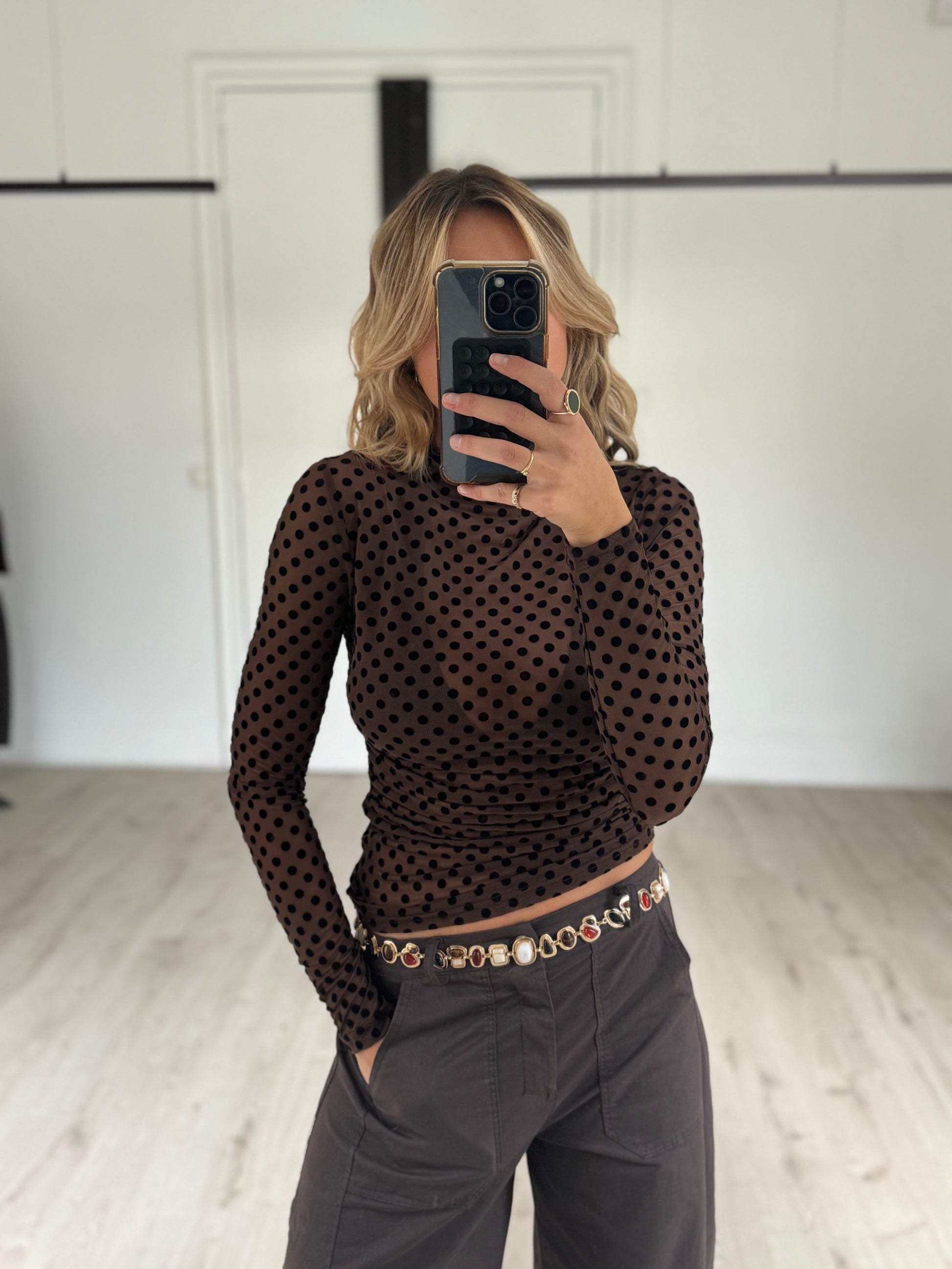 top transparent à pois