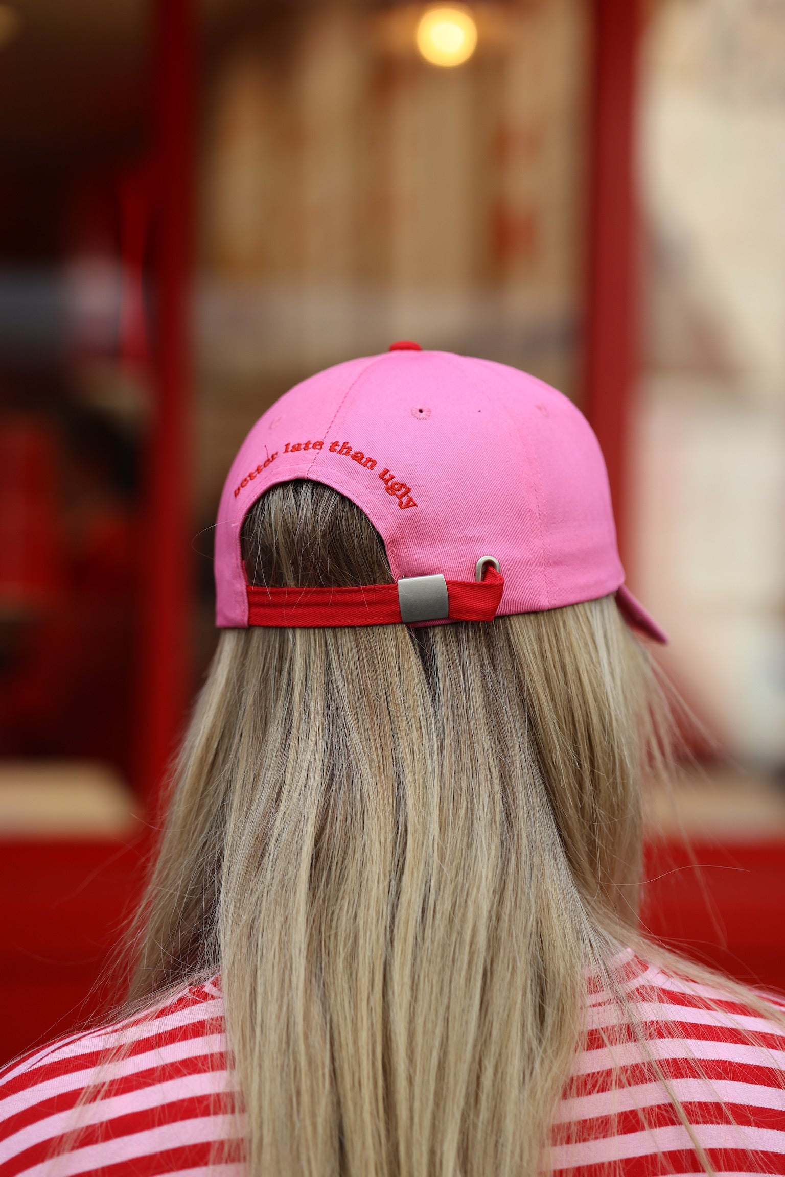 Casquette « better late »