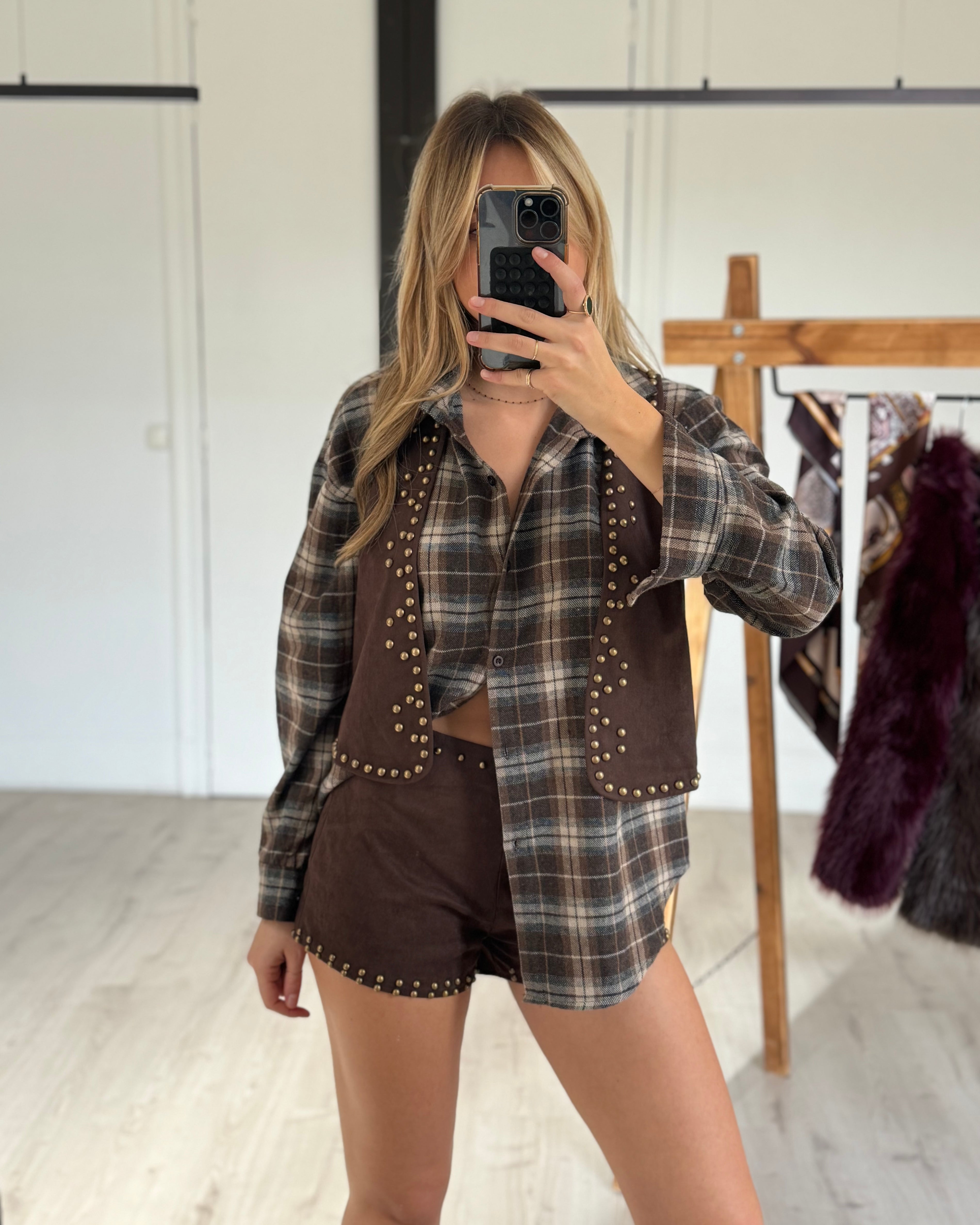 Veston suédine clouté