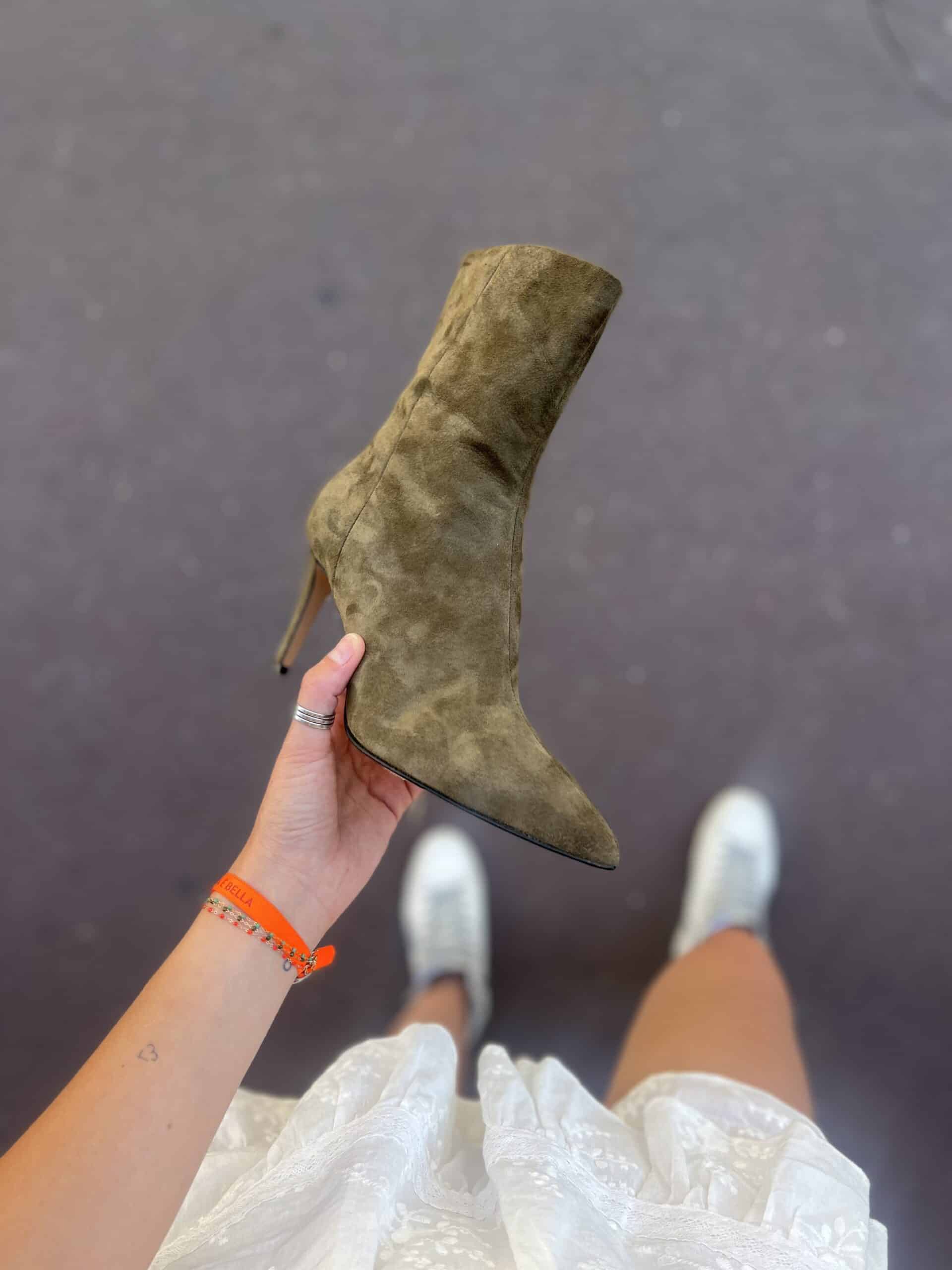 95D550D5-0AEF-4912-8400-6951821F8C4E