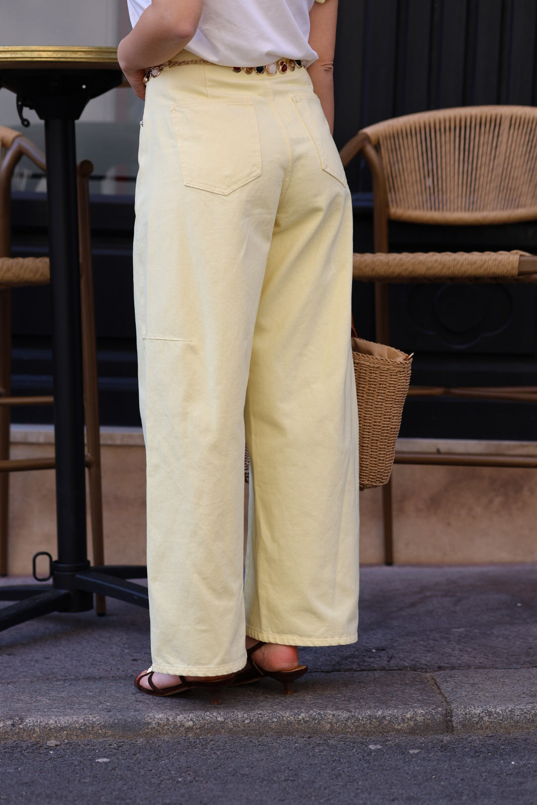 jeans jaune pâle
