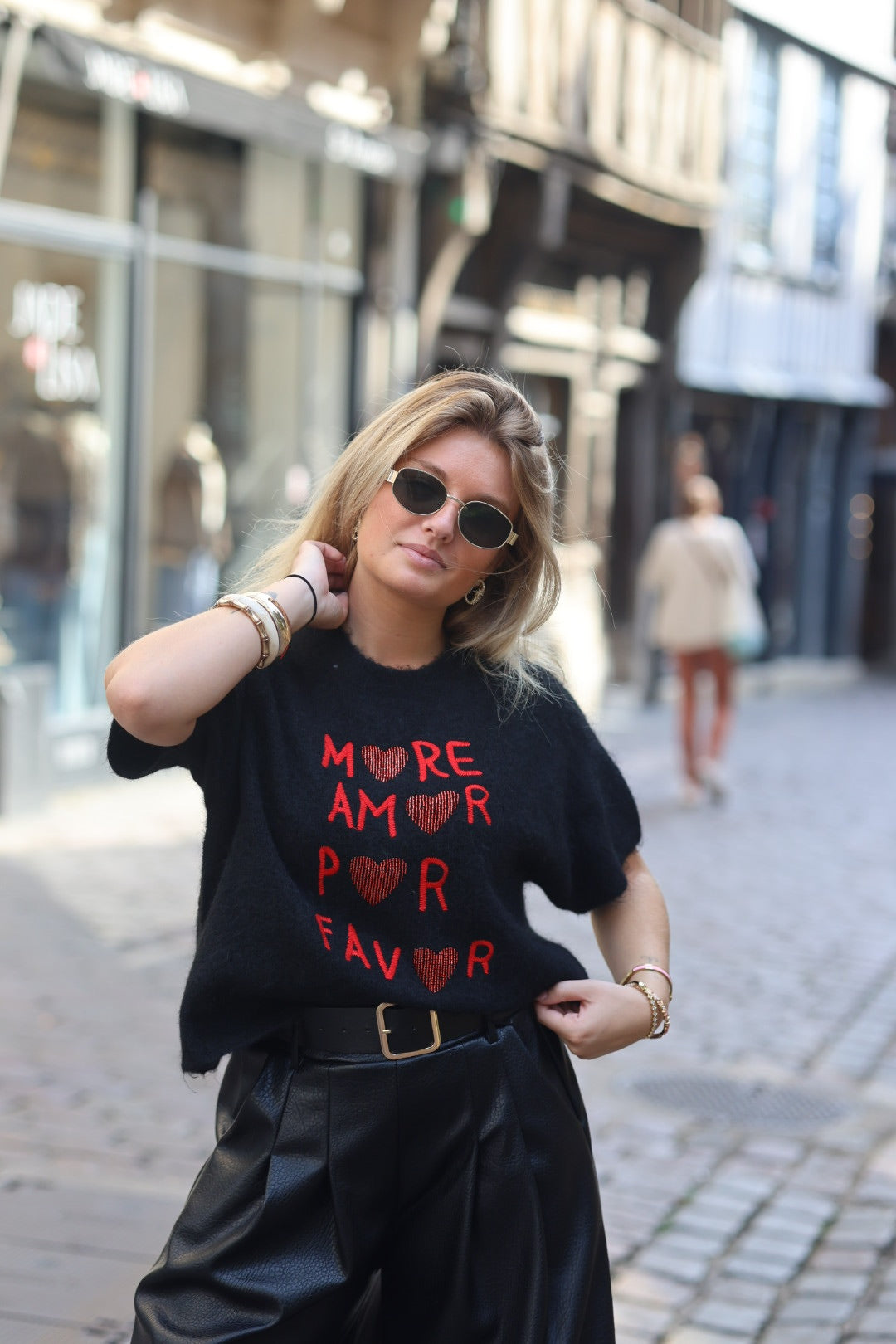 Pull "AMORE"