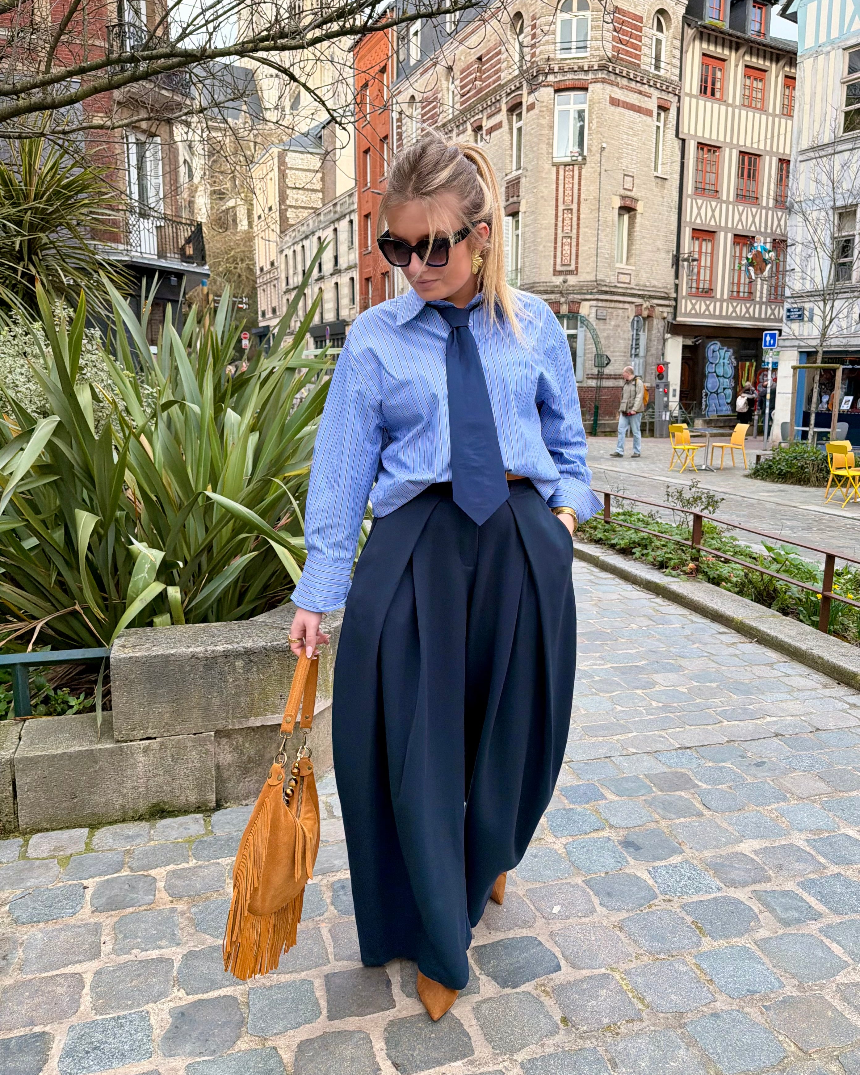 Chemise a rayure cravate