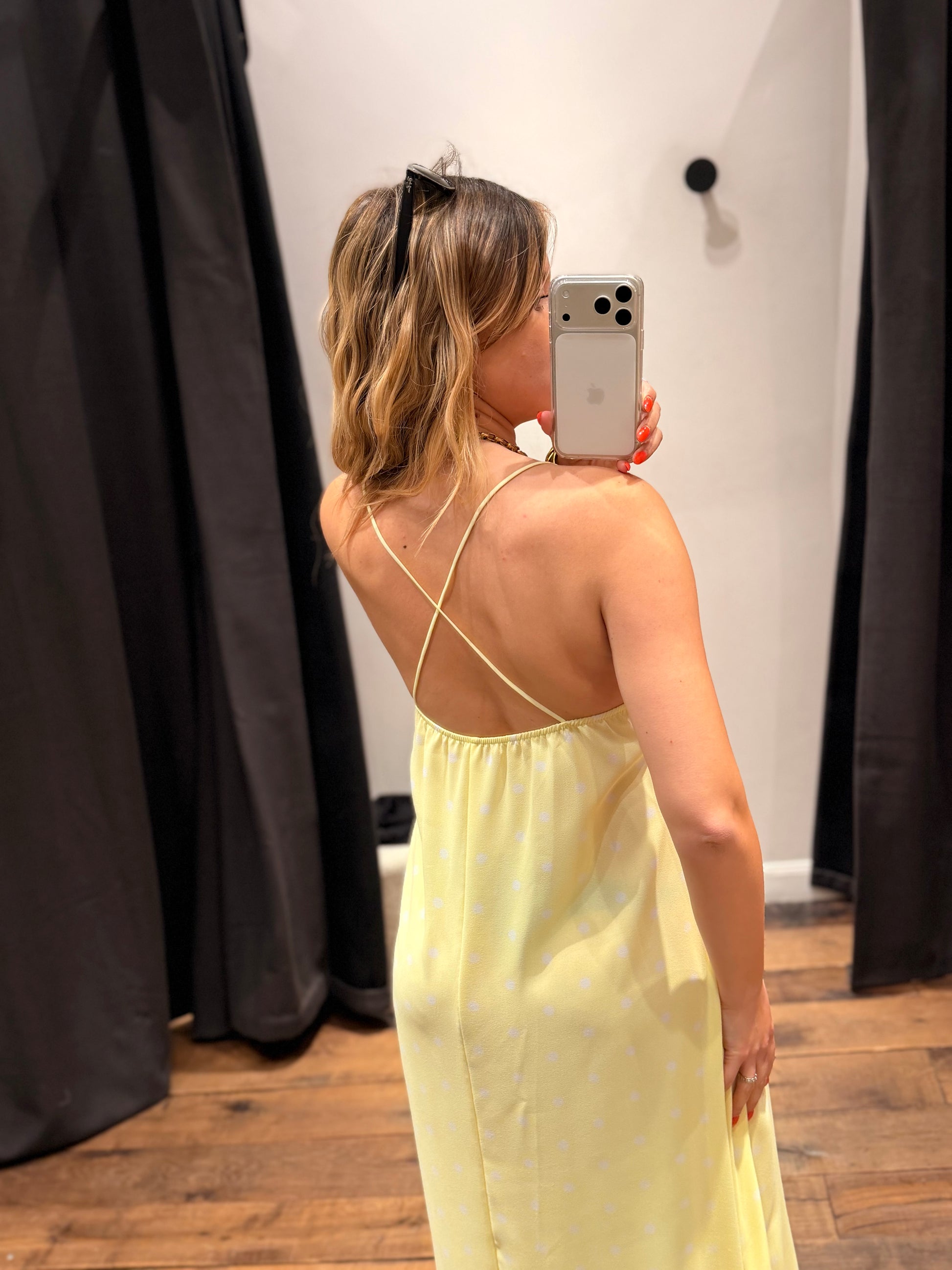 Robe dos croisé à pois