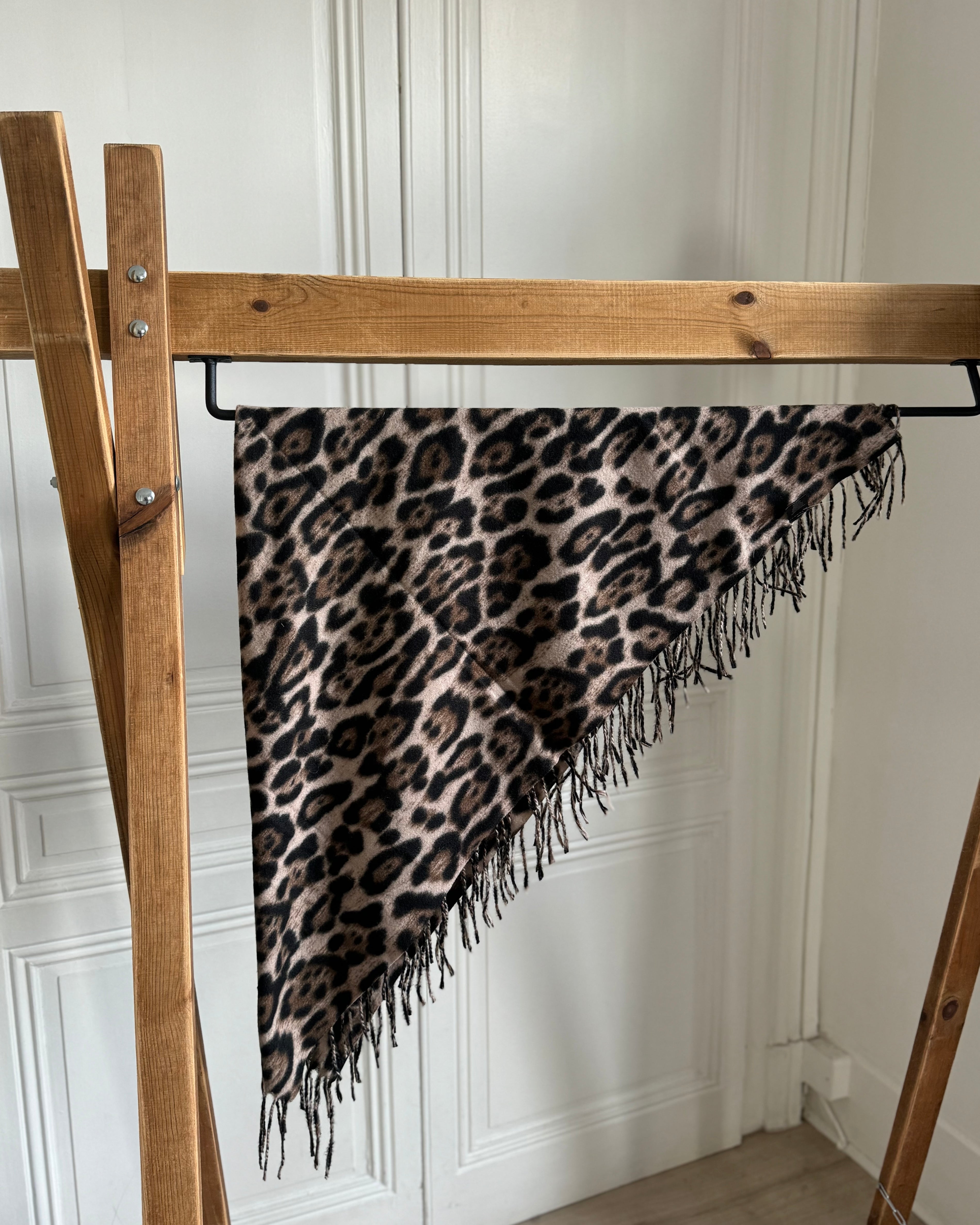 écharpe "raph" léopard camel