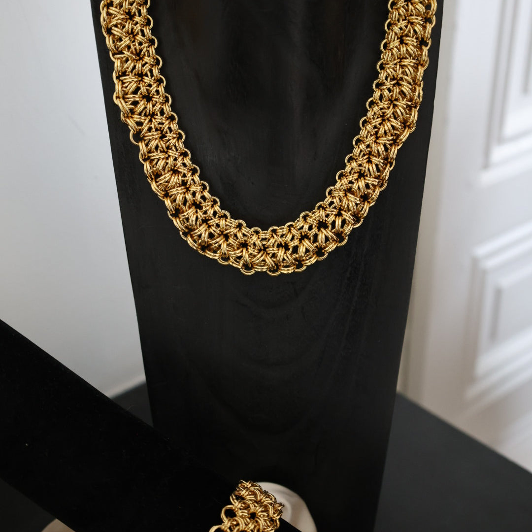 collier "queen"