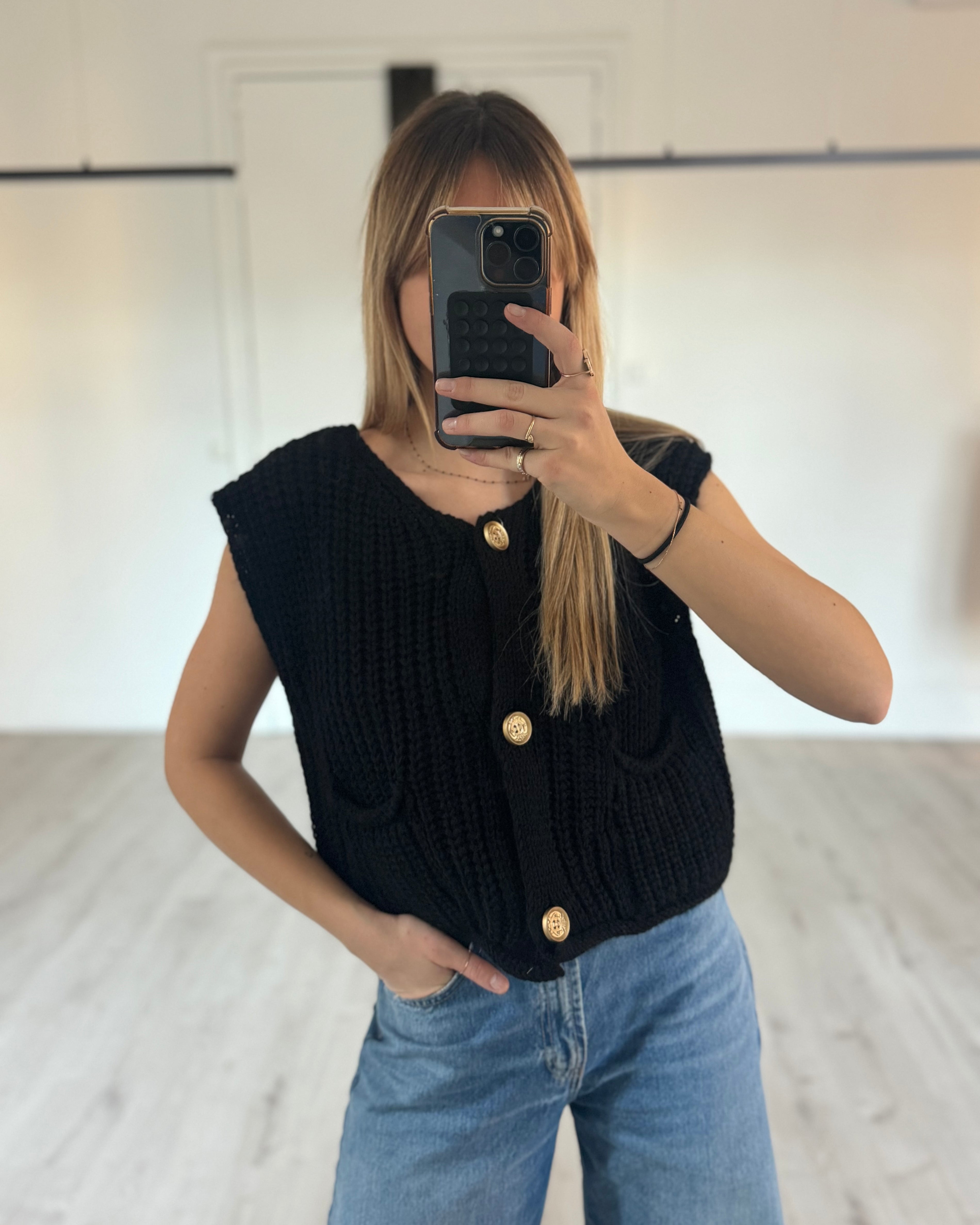 pull sans manche en maille