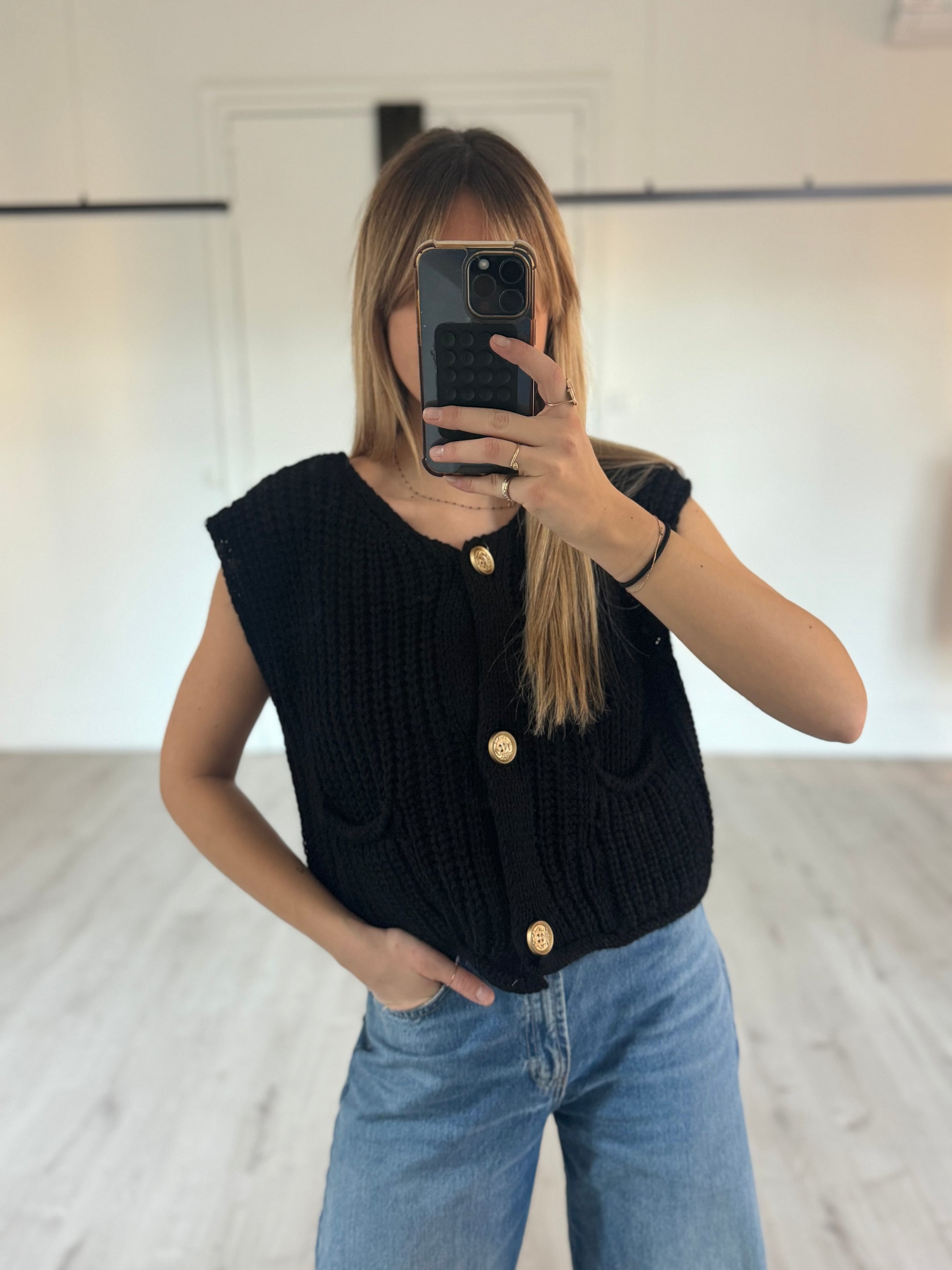 pull sans manche en maille