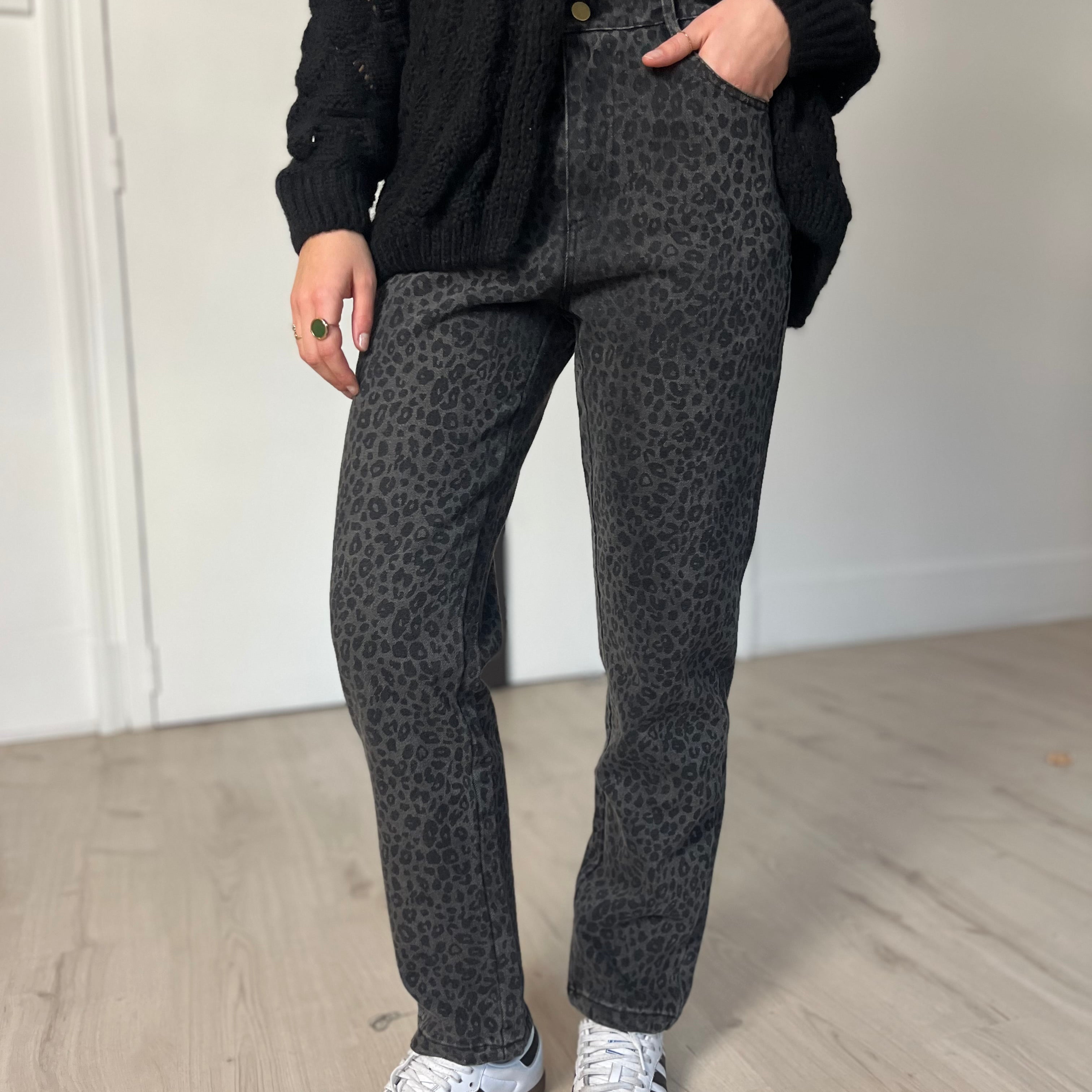 jeans léopard gris