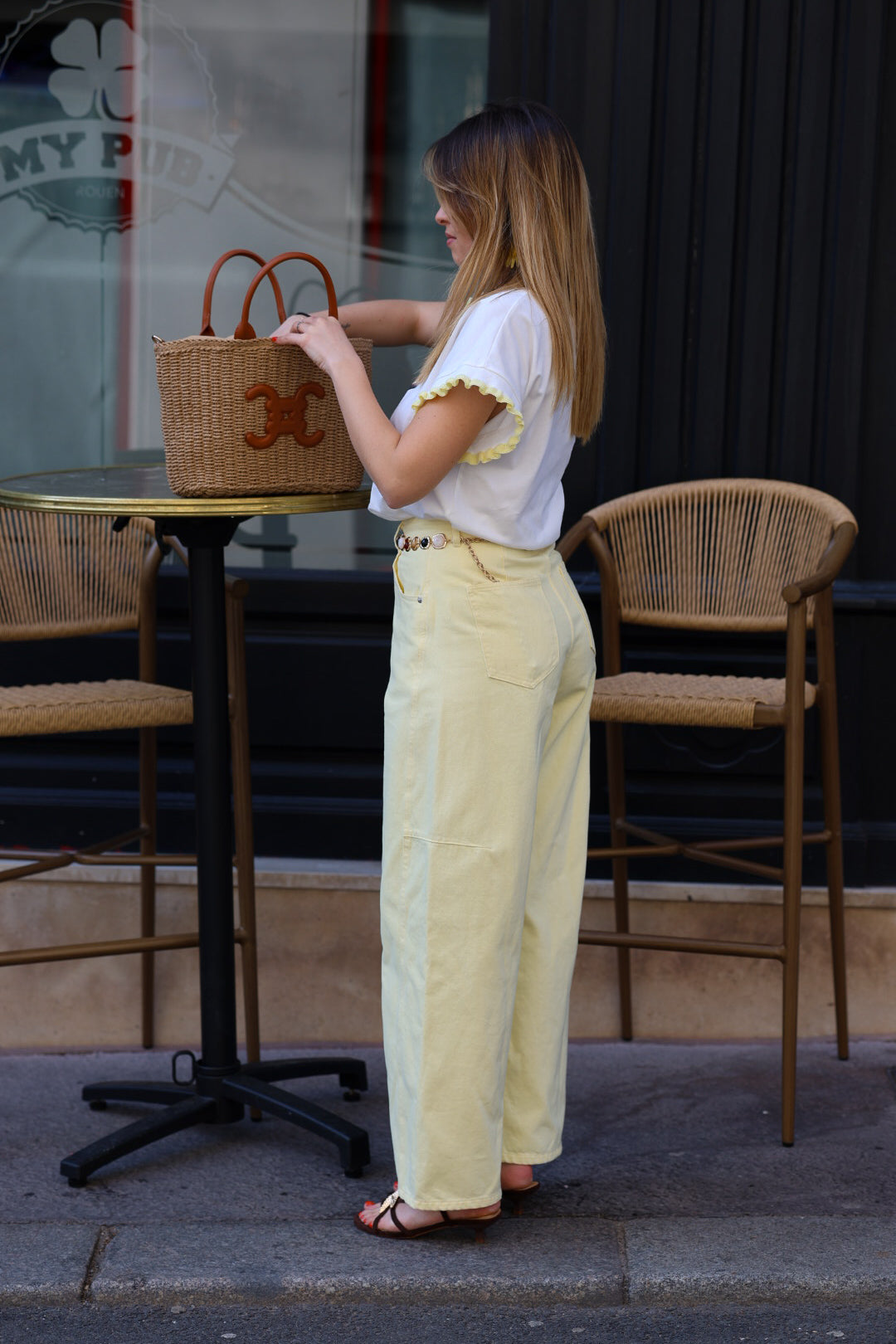 jeans jaune pâle