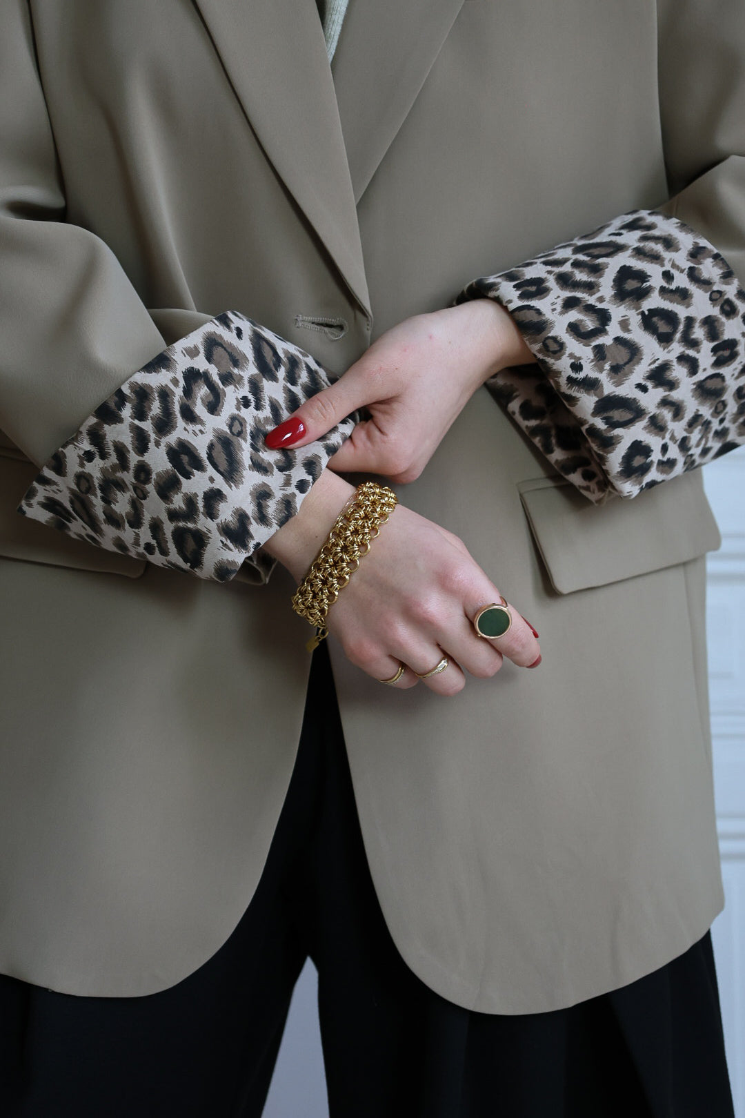 Veste de tailleur à revers léopard
