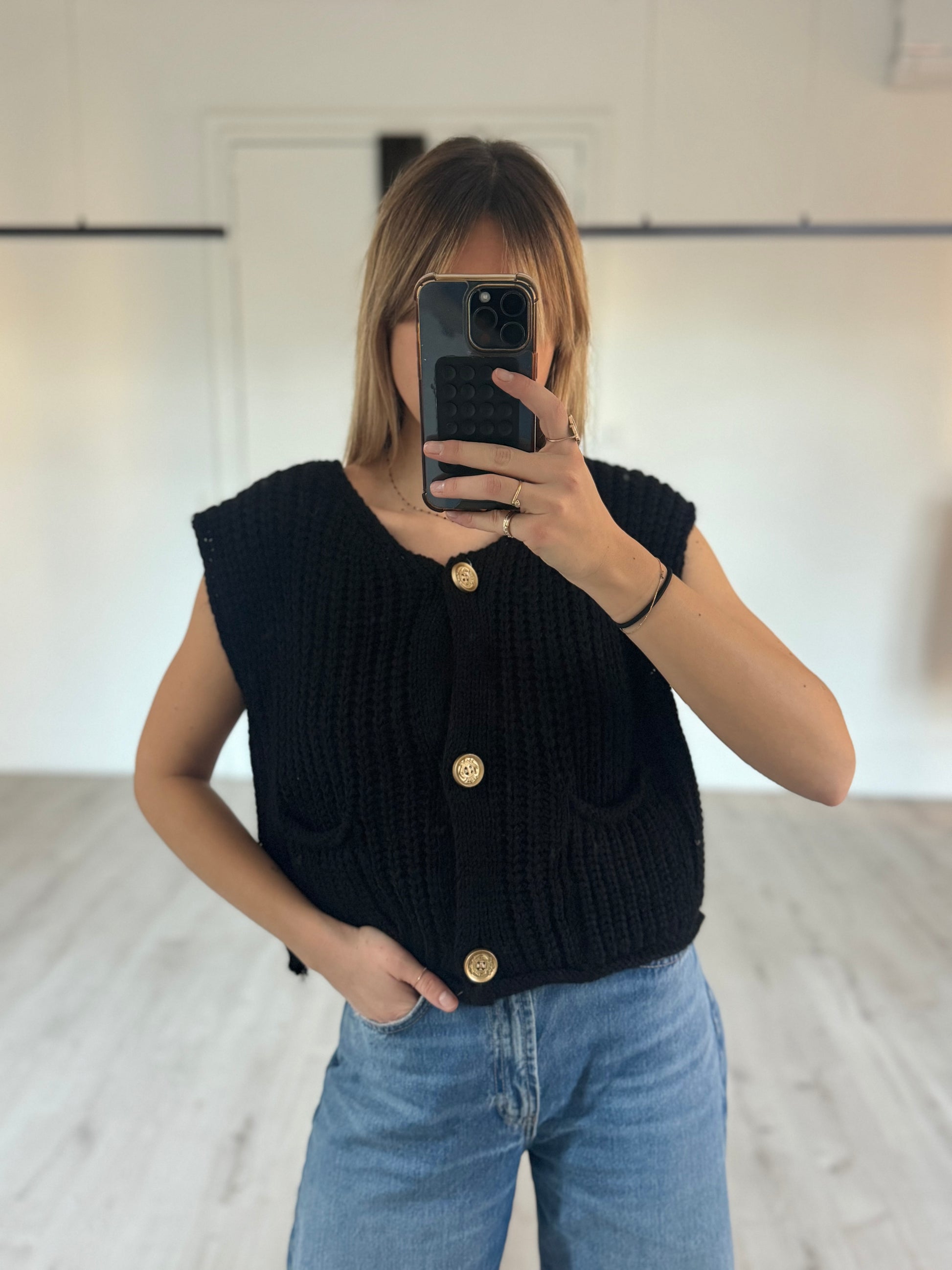 pull sans manche en maille