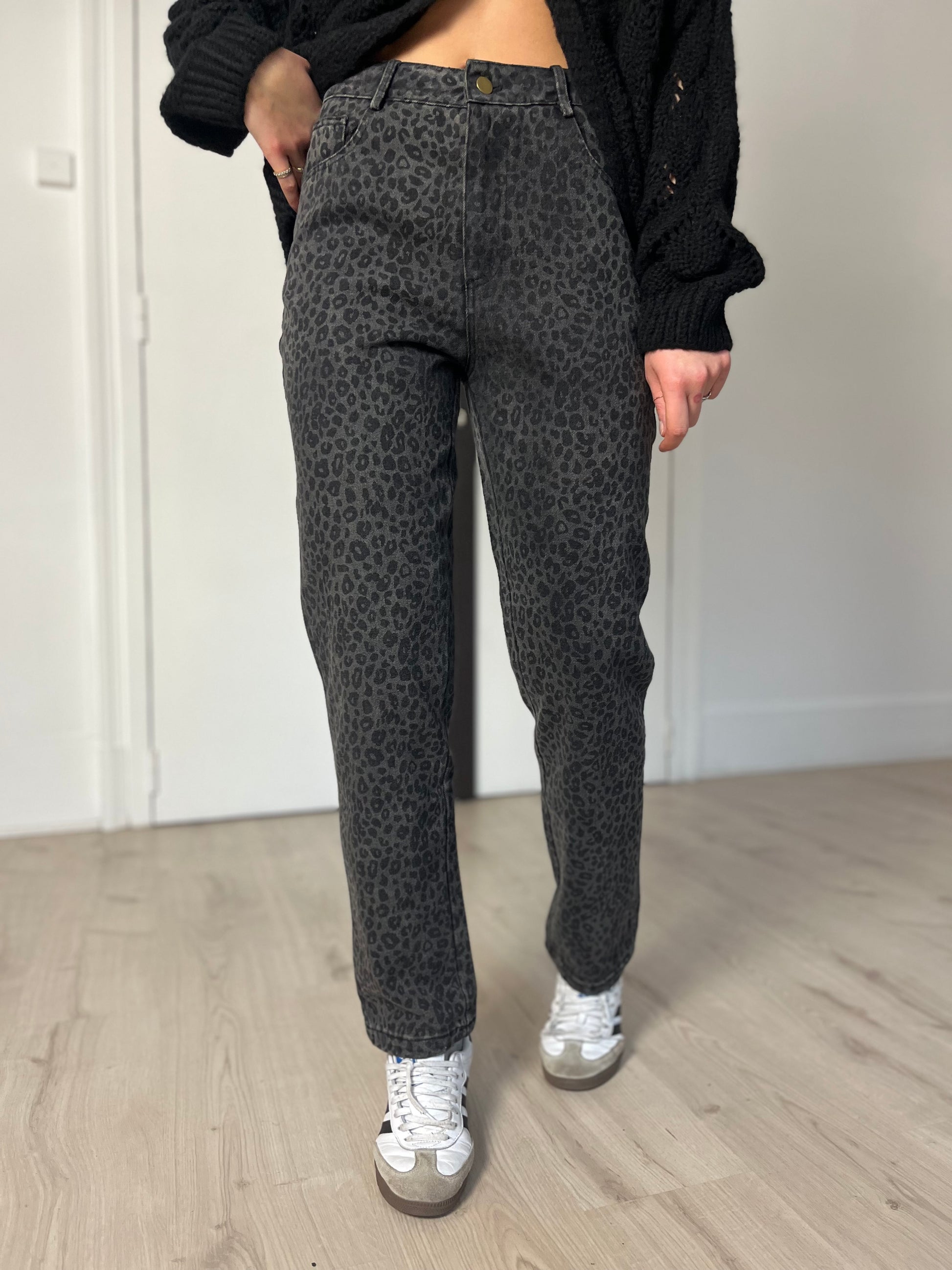 jeans léopard gris