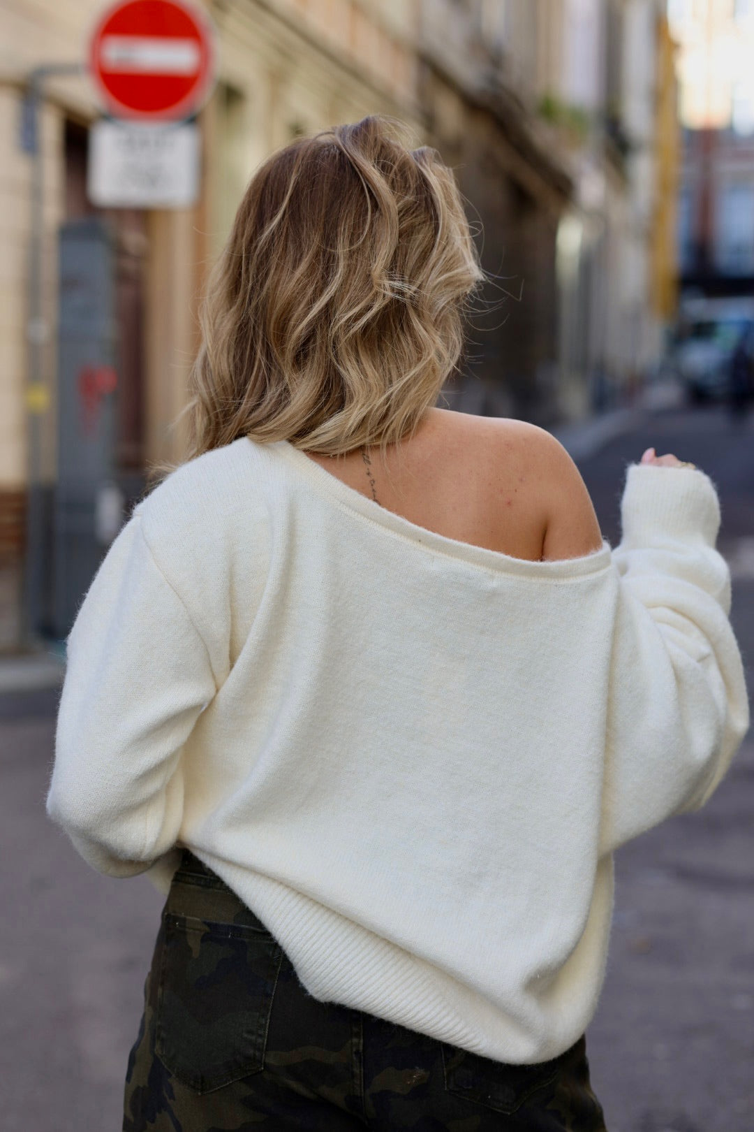 Pull asymétrique écru