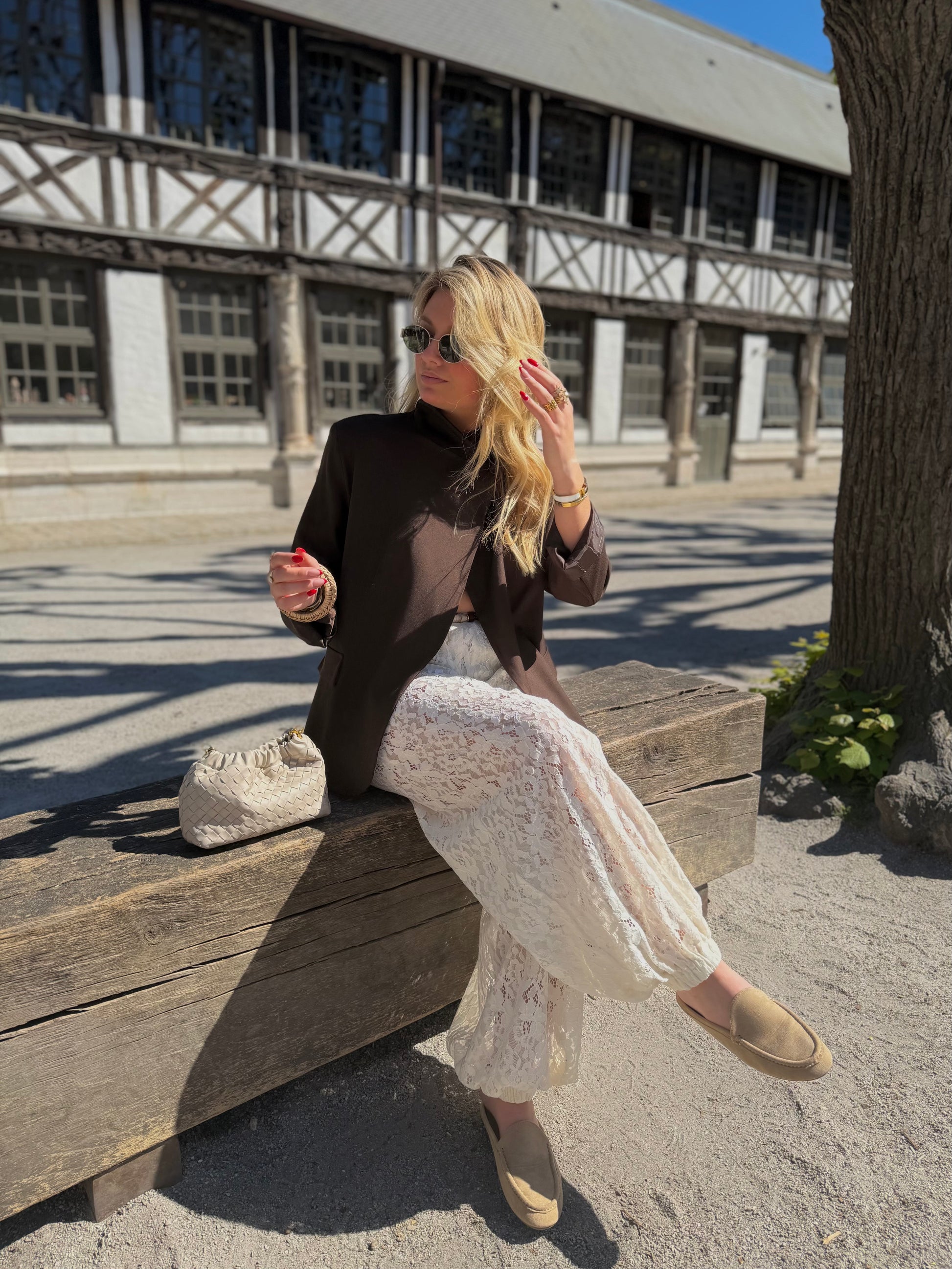 Pantalon ballon à dentelle beige