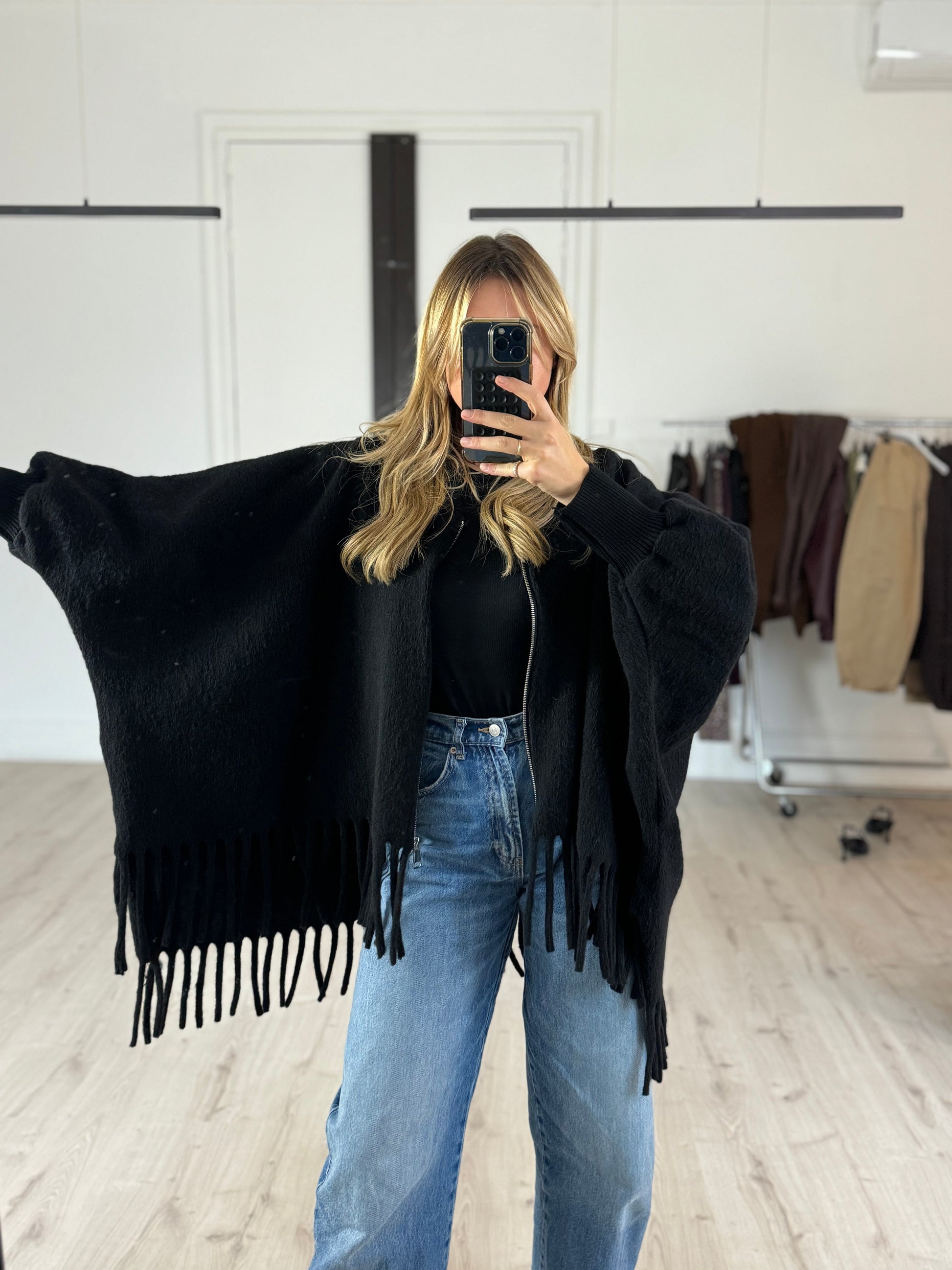 Veste / poncho à frange noir