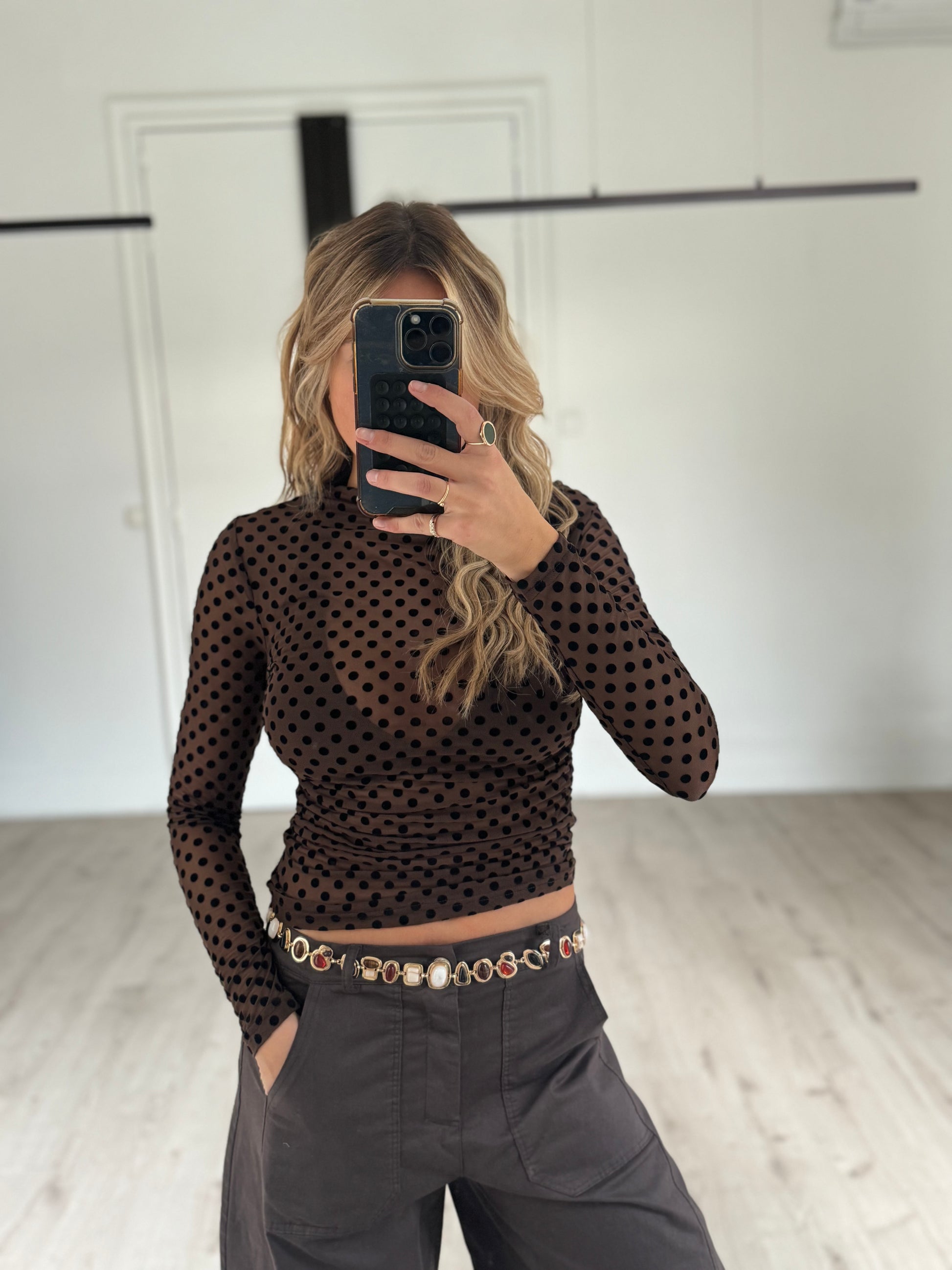 top transparent à pois