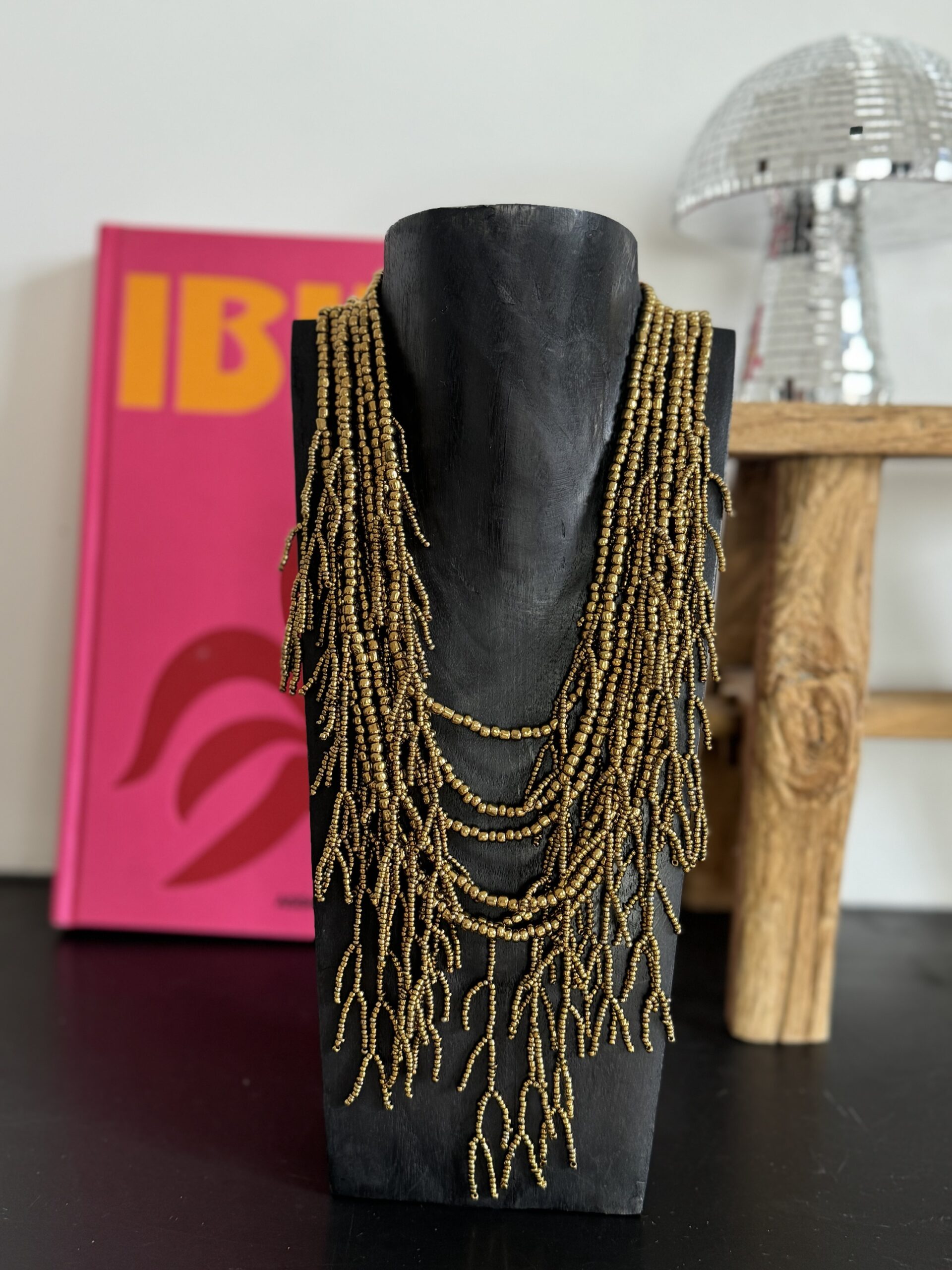 Collier "SHELL"