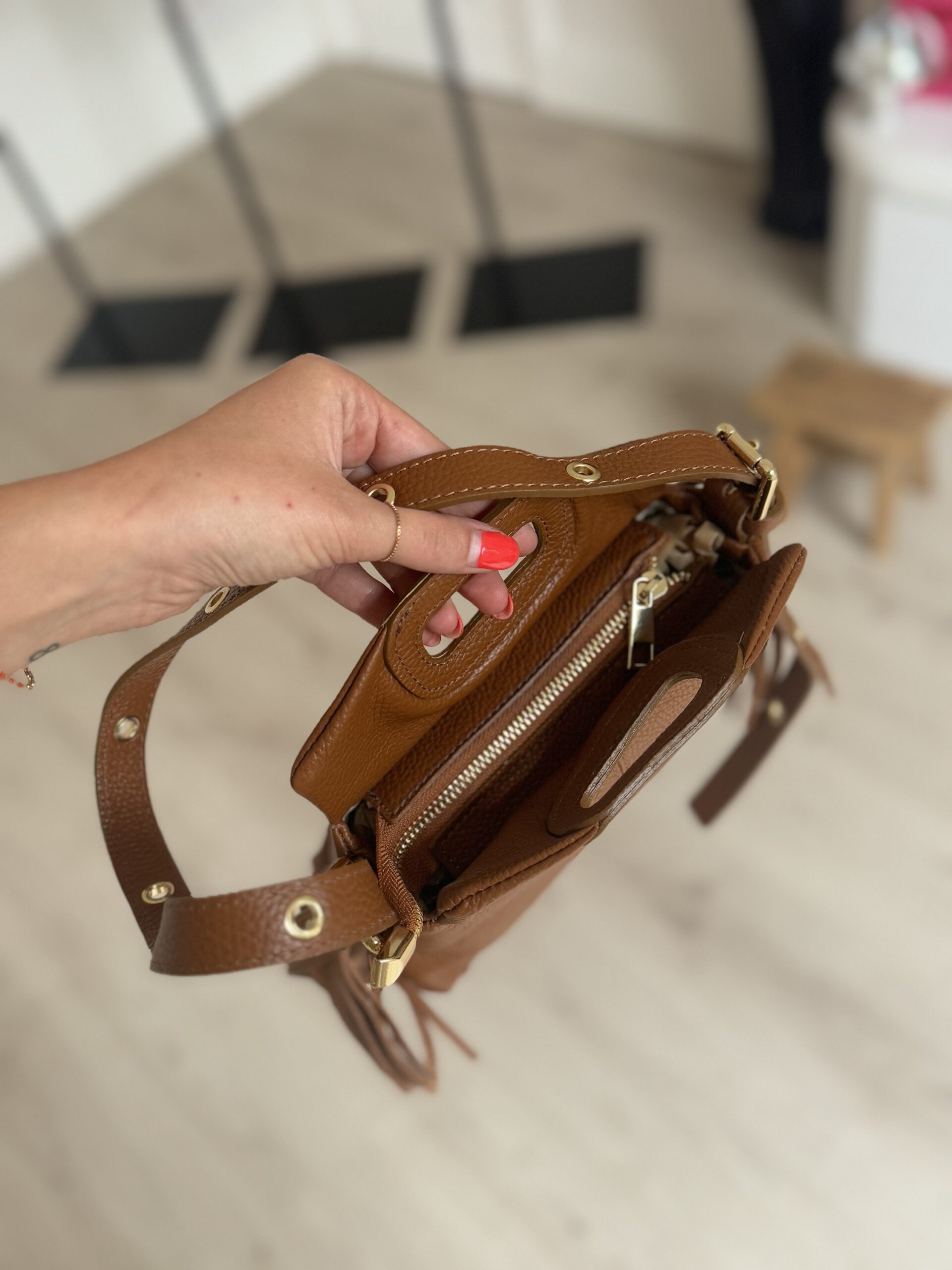 Sac en cuir camel SANA