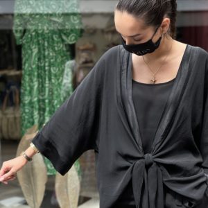 Kimono satiné noir - Jade & Lisa